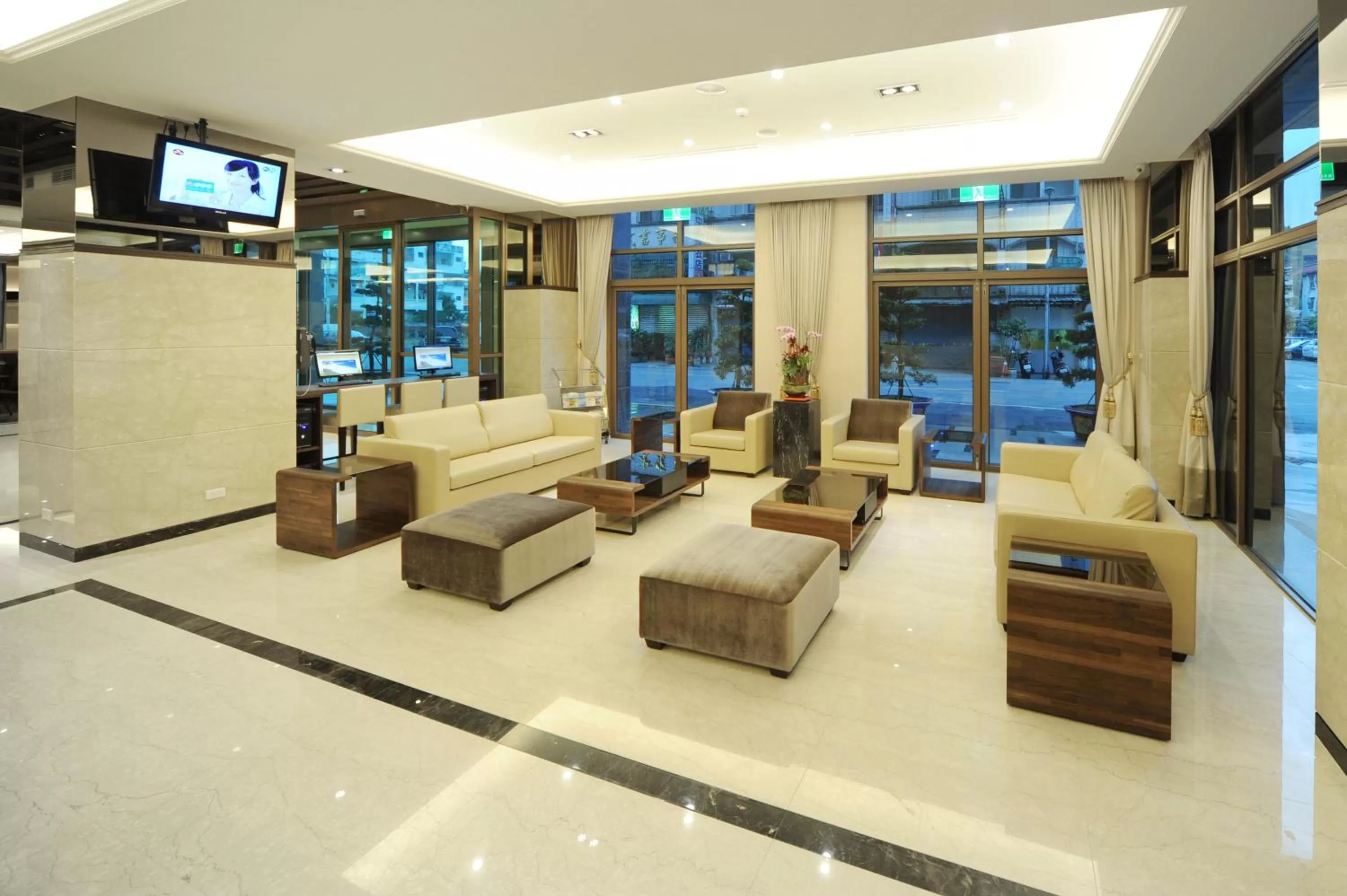 Lobby or reception in F Hotel - Hualien