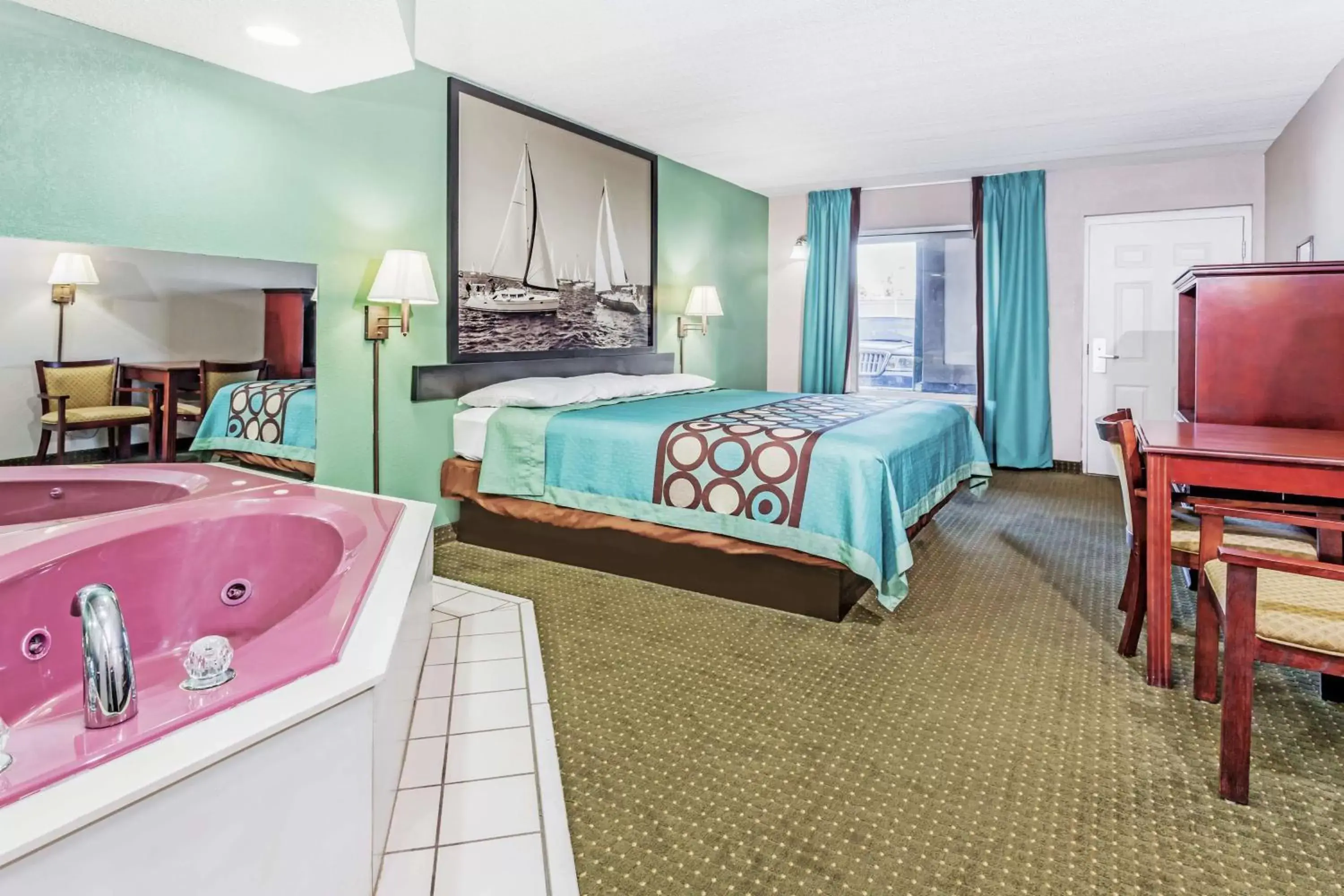 Deluxe King Studio Suite - Non-Smoking in Super 8 by Wyndham Marianna I-10 Deluxe King Studio Suite - Non-Smoking in Super 8 by Wyndham Marianna I-10