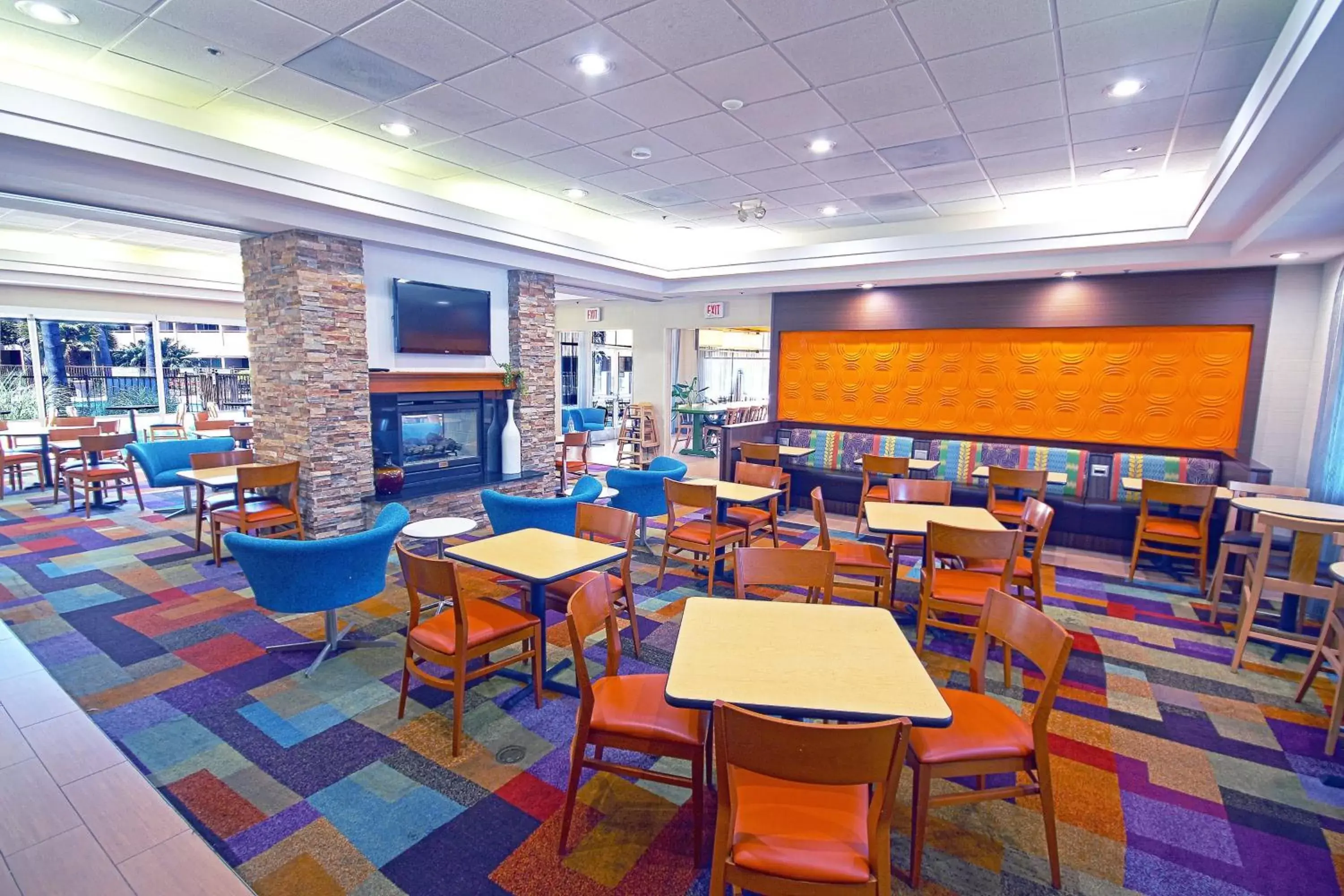 Breakfast, Restaurant/Places to Eat in Fairfield Inn and Suites by Marriott San Jose Airport