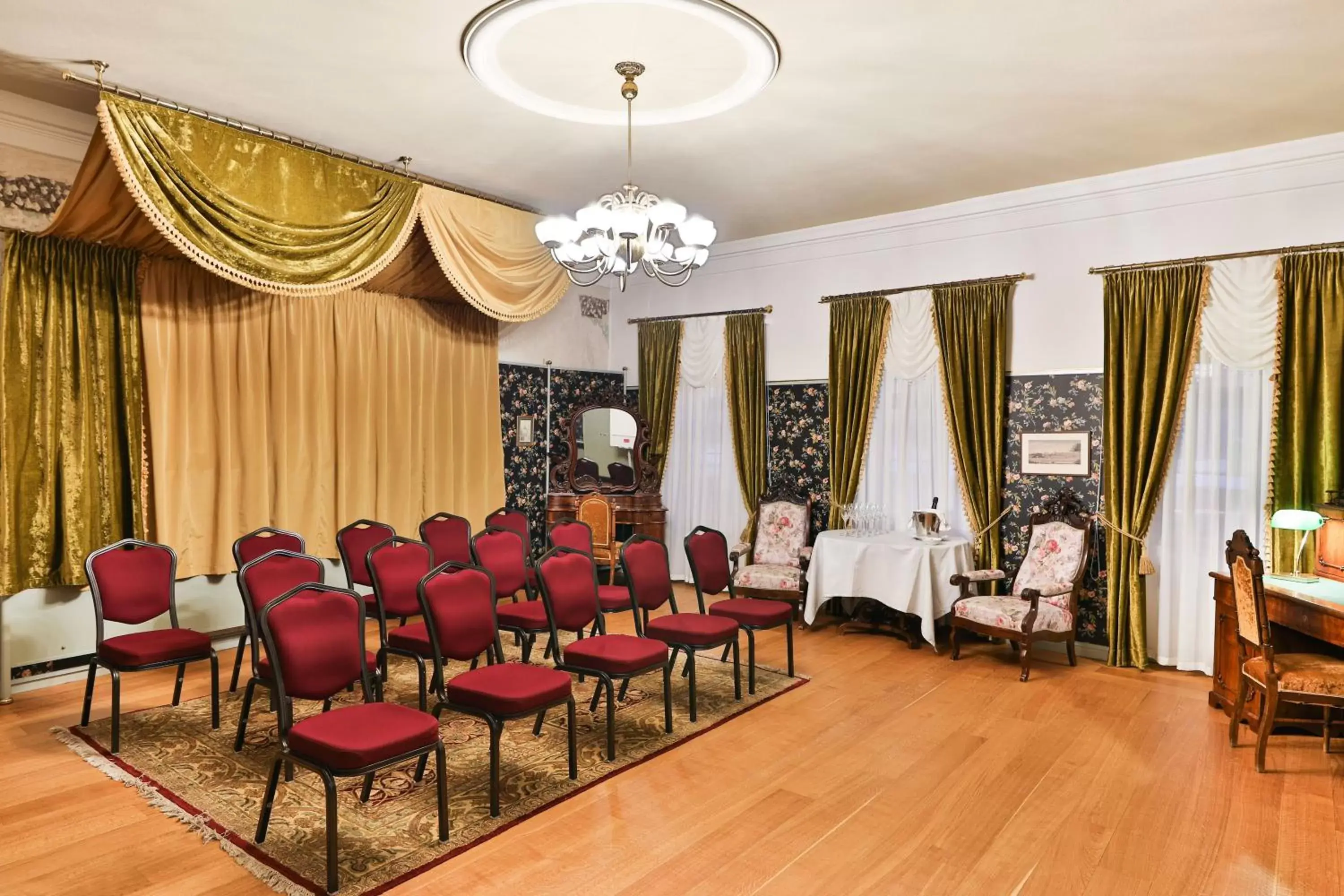 Business facilities in Antonius Hotel