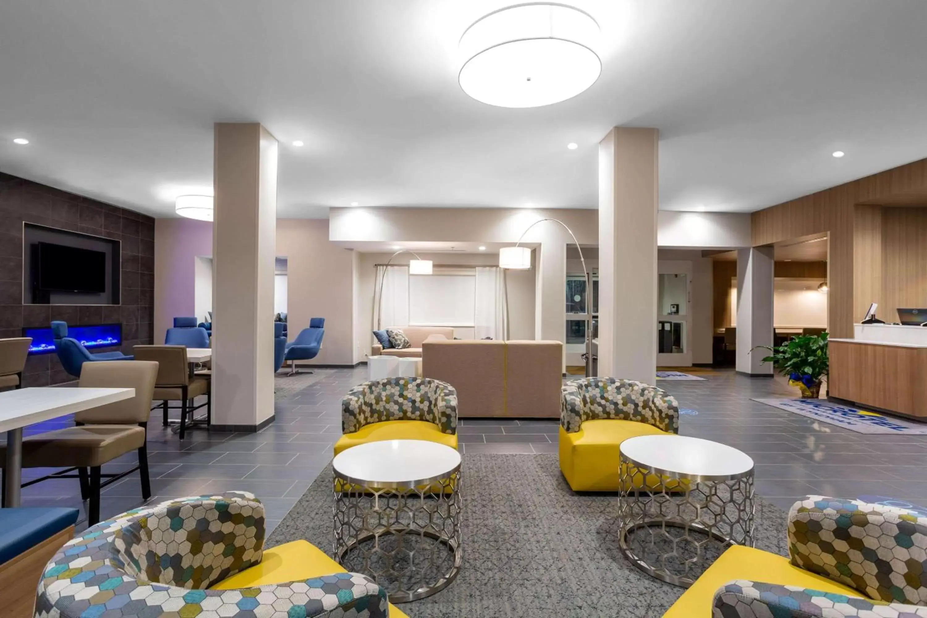 Lobby or reception in Microtel Inn Suites by Wyndham South Hill