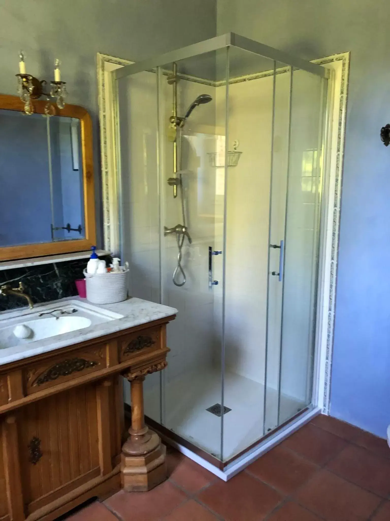 Bathroom in Manoir du Bouyssou