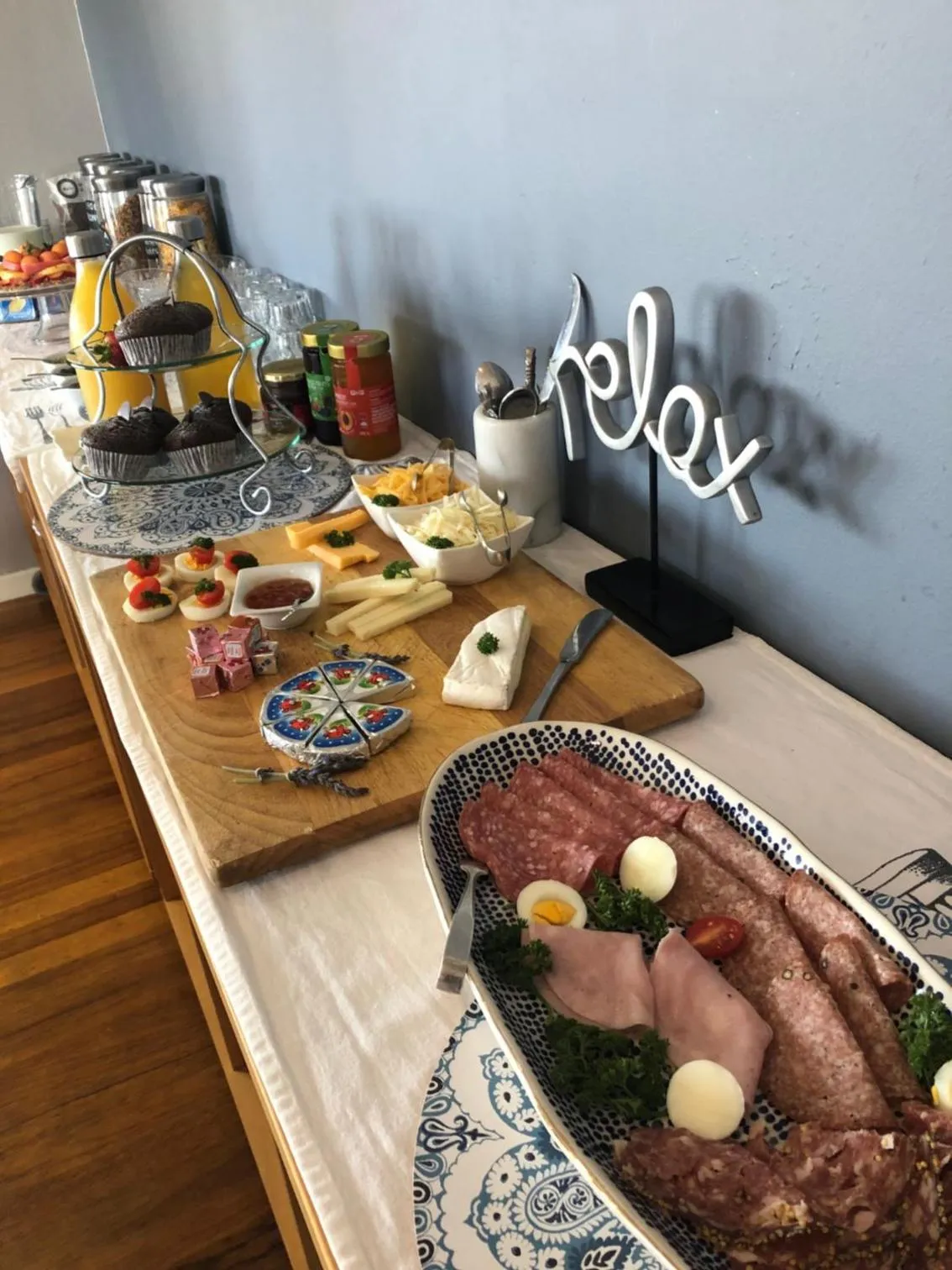 Food and drinks in Palm Beach Guesthouse