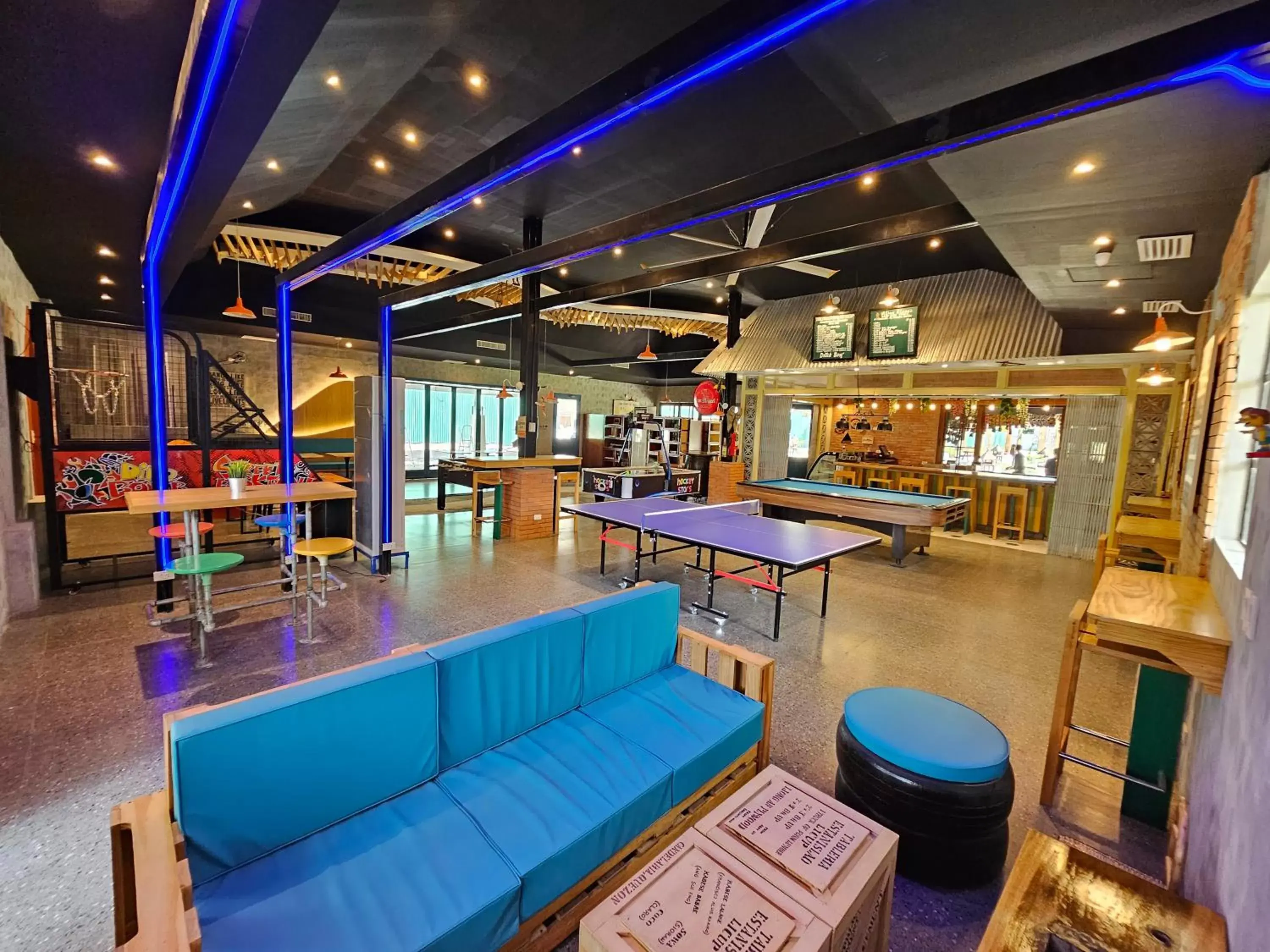 Game Room, Lounge/Bar in Princesa Garden Island Resort and Spa