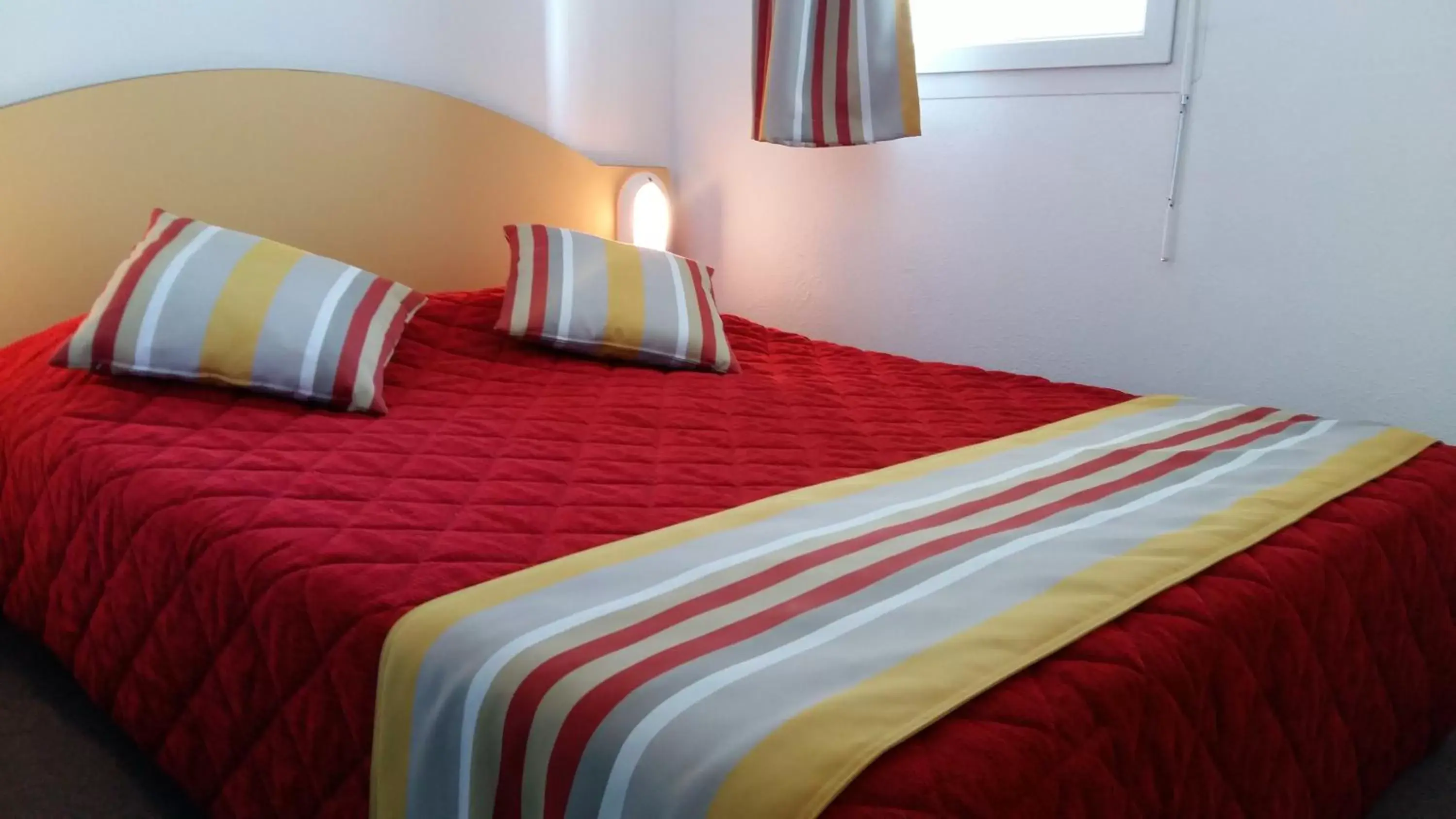 Decorative detail, Bed in Résidence Mer & Golf Ilbarritz Decorative detail, Bed in Résidence Mer & Golf Ilbarritz