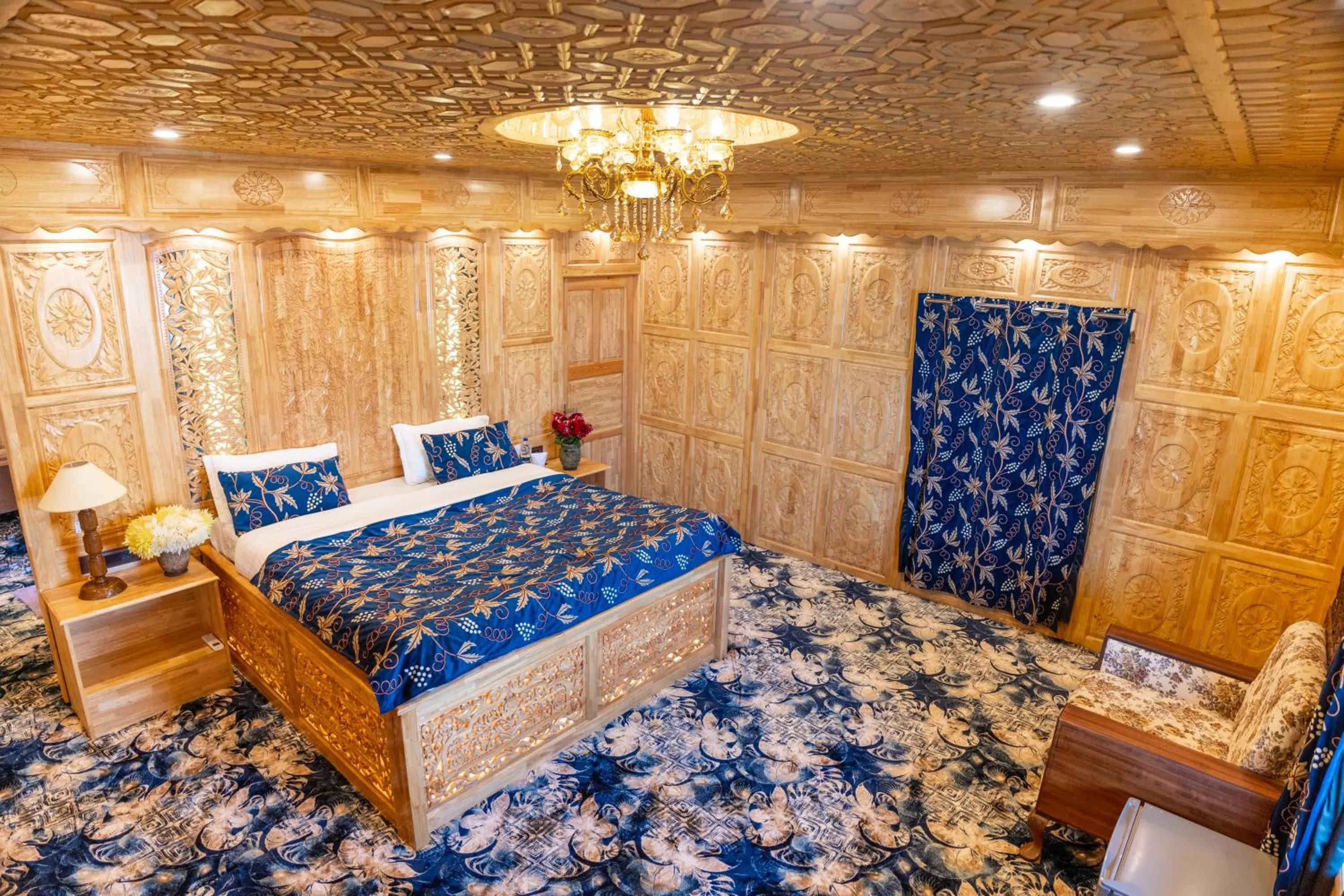 Bedroom, Bed in Wangnoo Heritage Houseboats