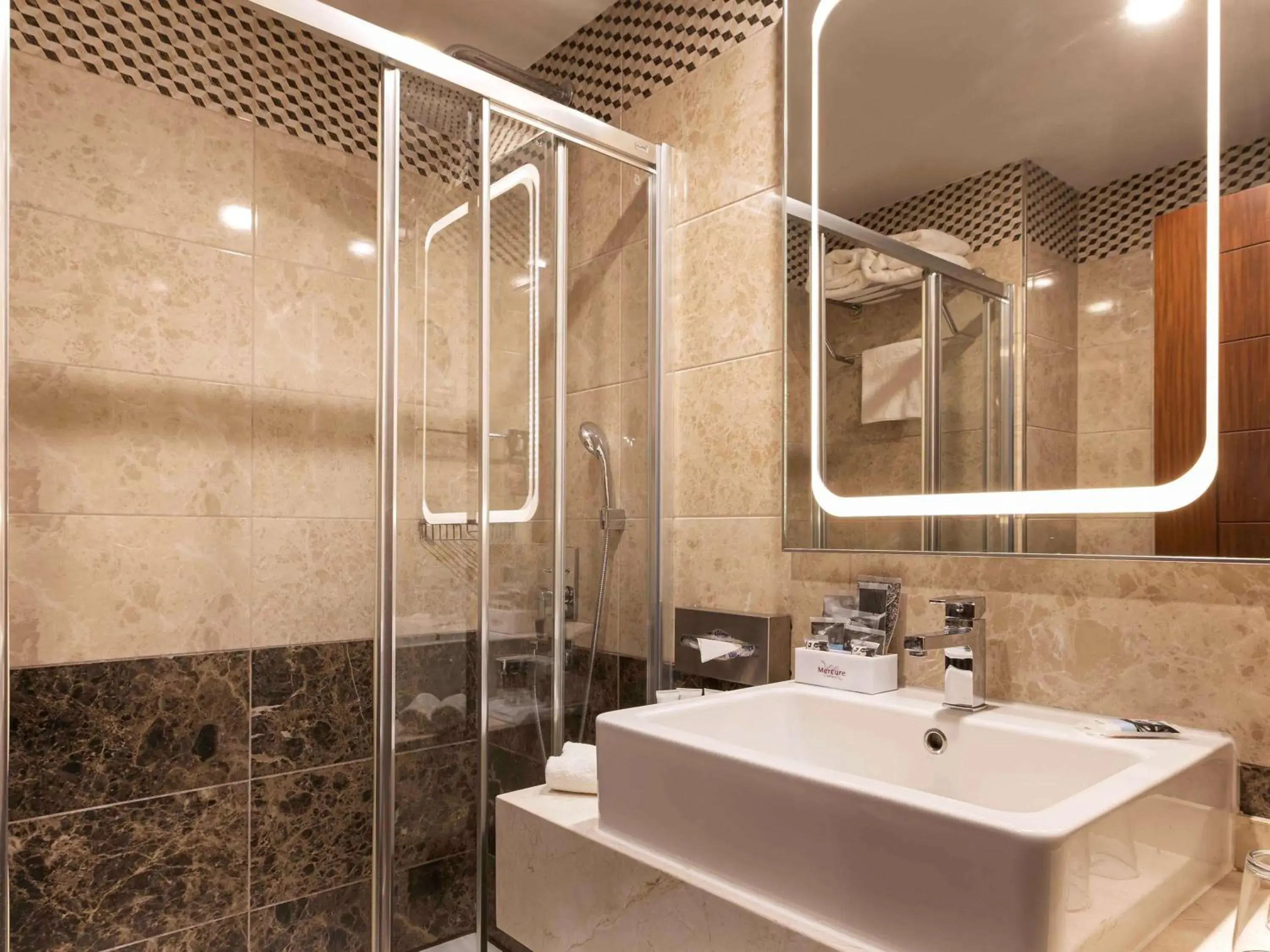 Photo of the whole room, Bathroom in Mercure Istanbul Bakirkoy