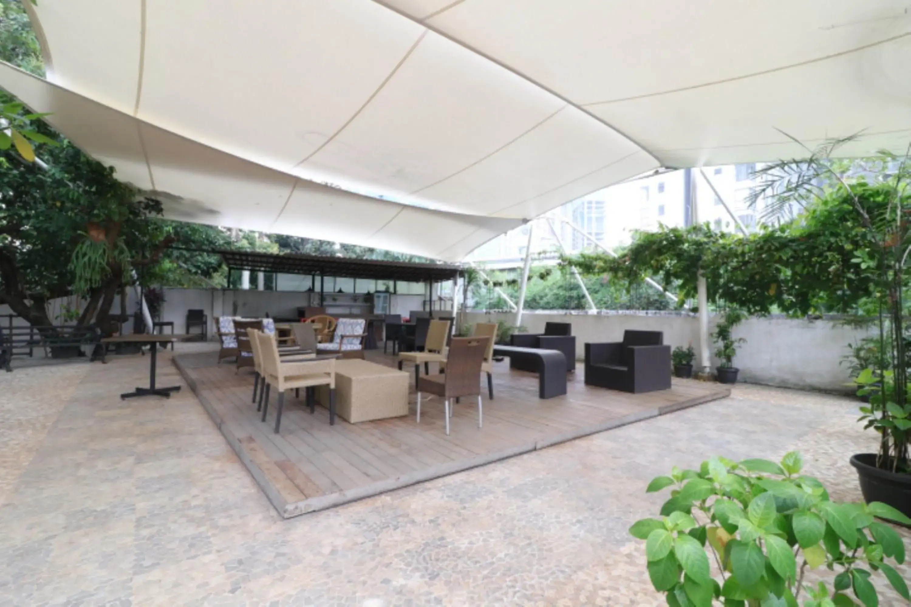 Property building in Pejaten Valley Residence Property building in Pejaten Valley Residence