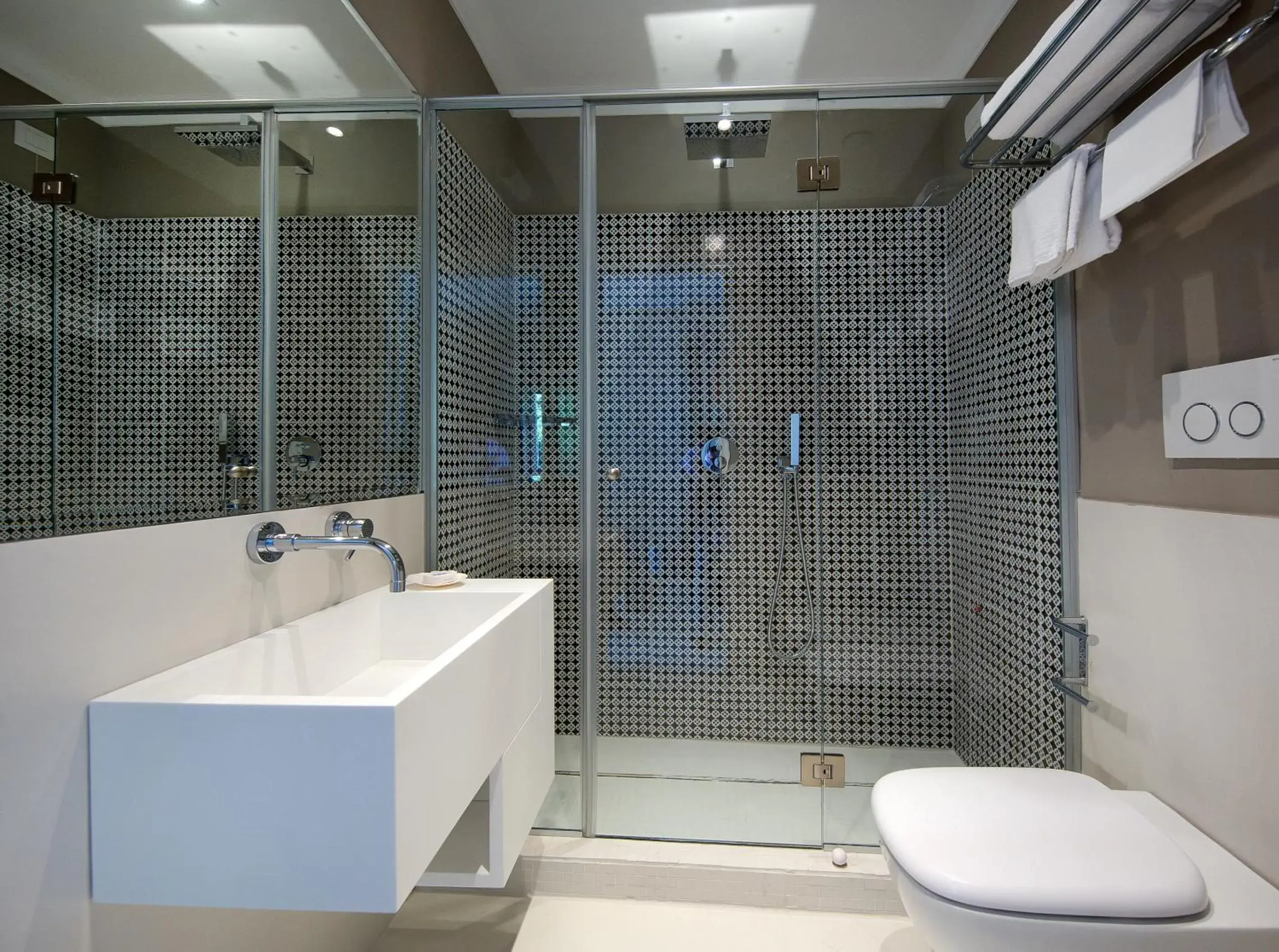 Bathroom in Hotel Della Piccola Marina