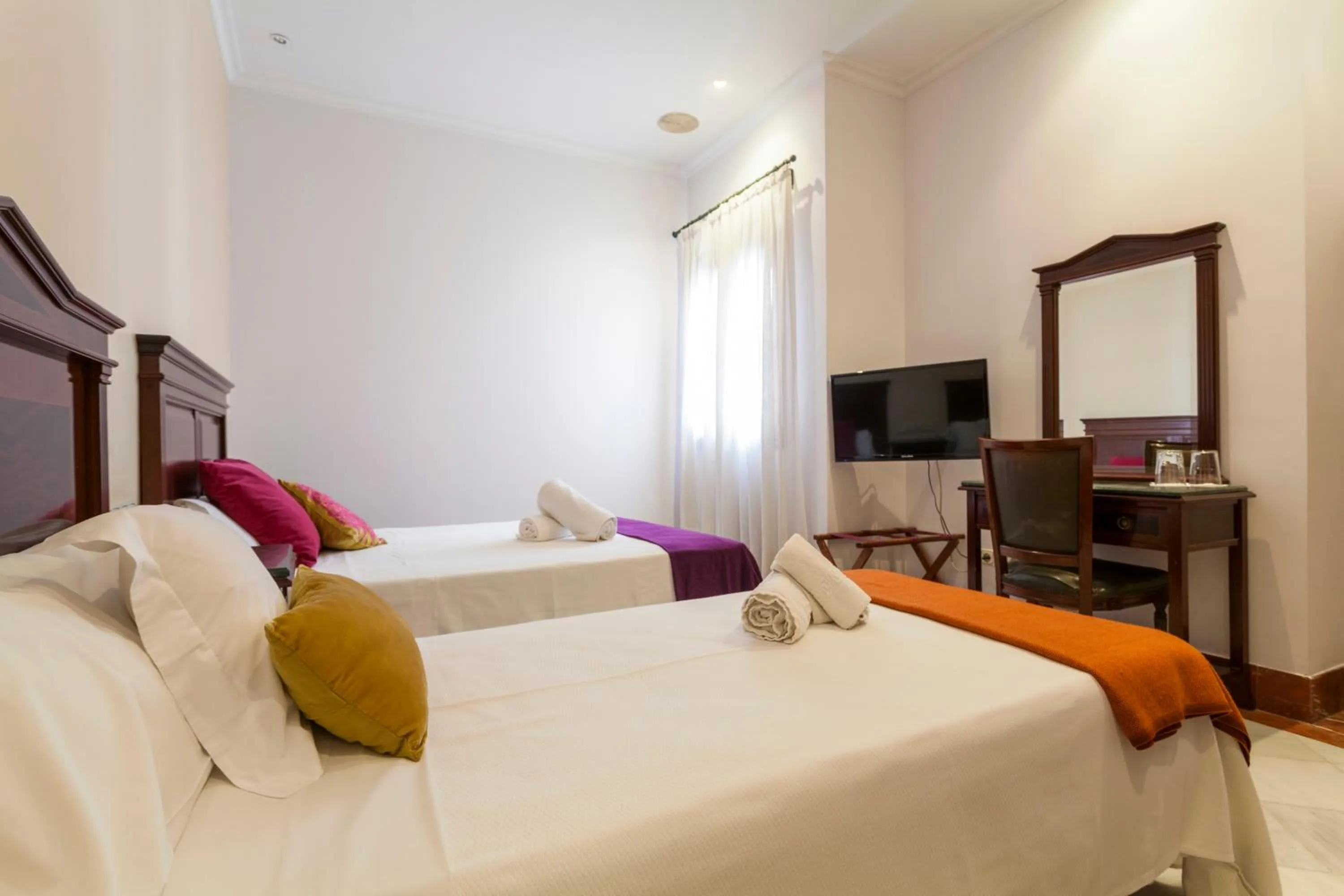 Day, Bed in Hotel Baco