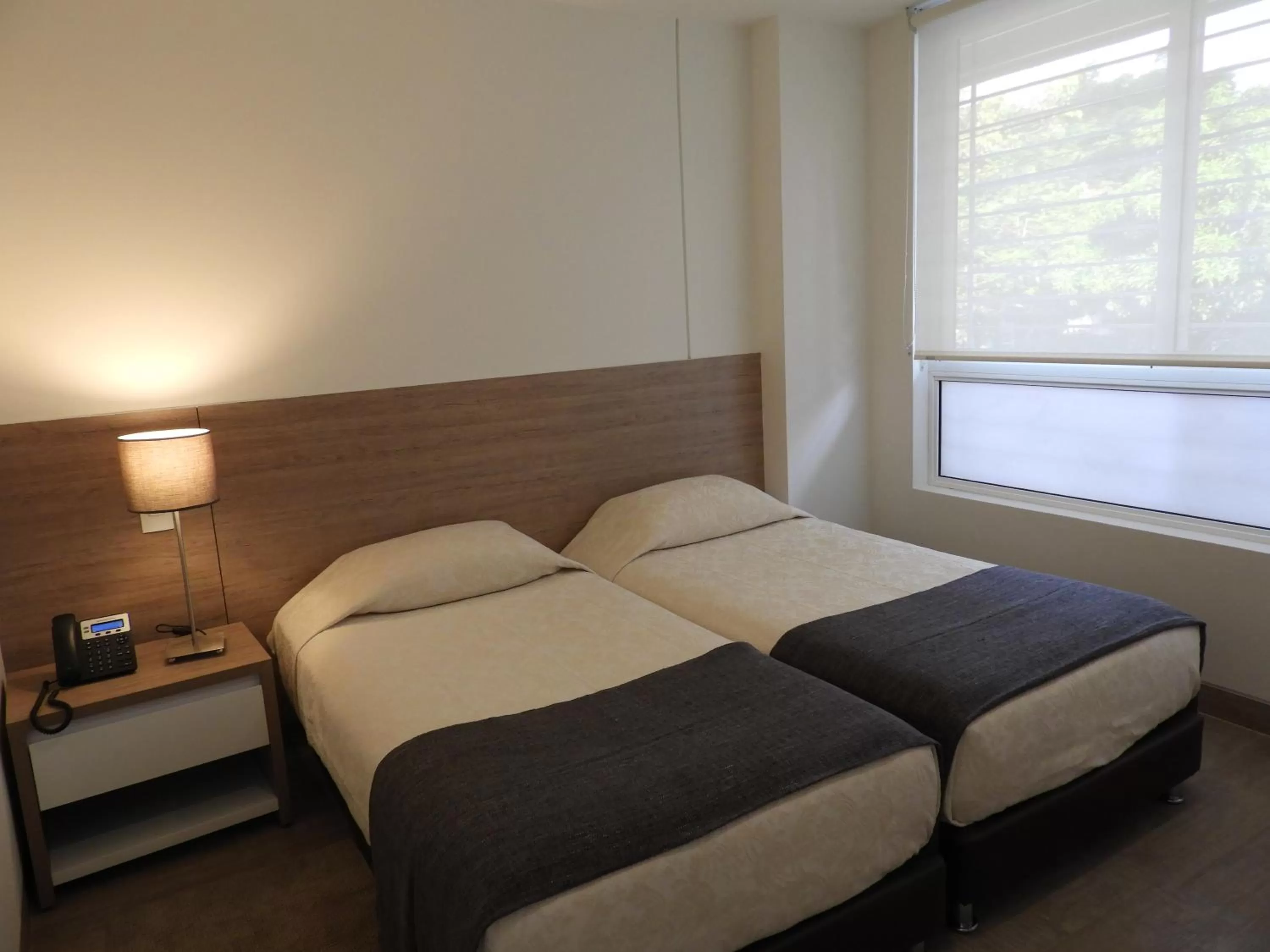 Bedroom, Bed in Park V