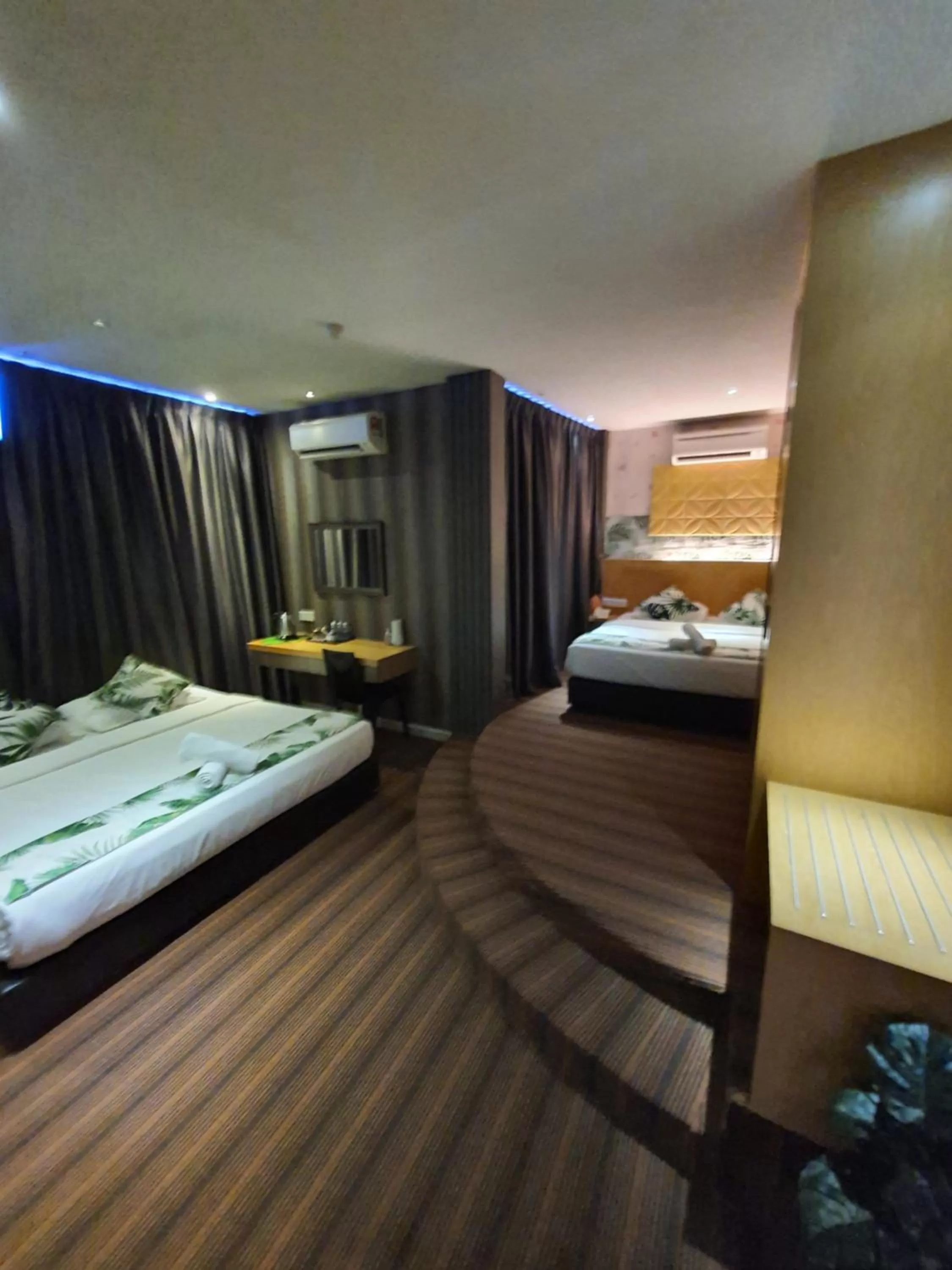 Grandeur Hotel And Spa