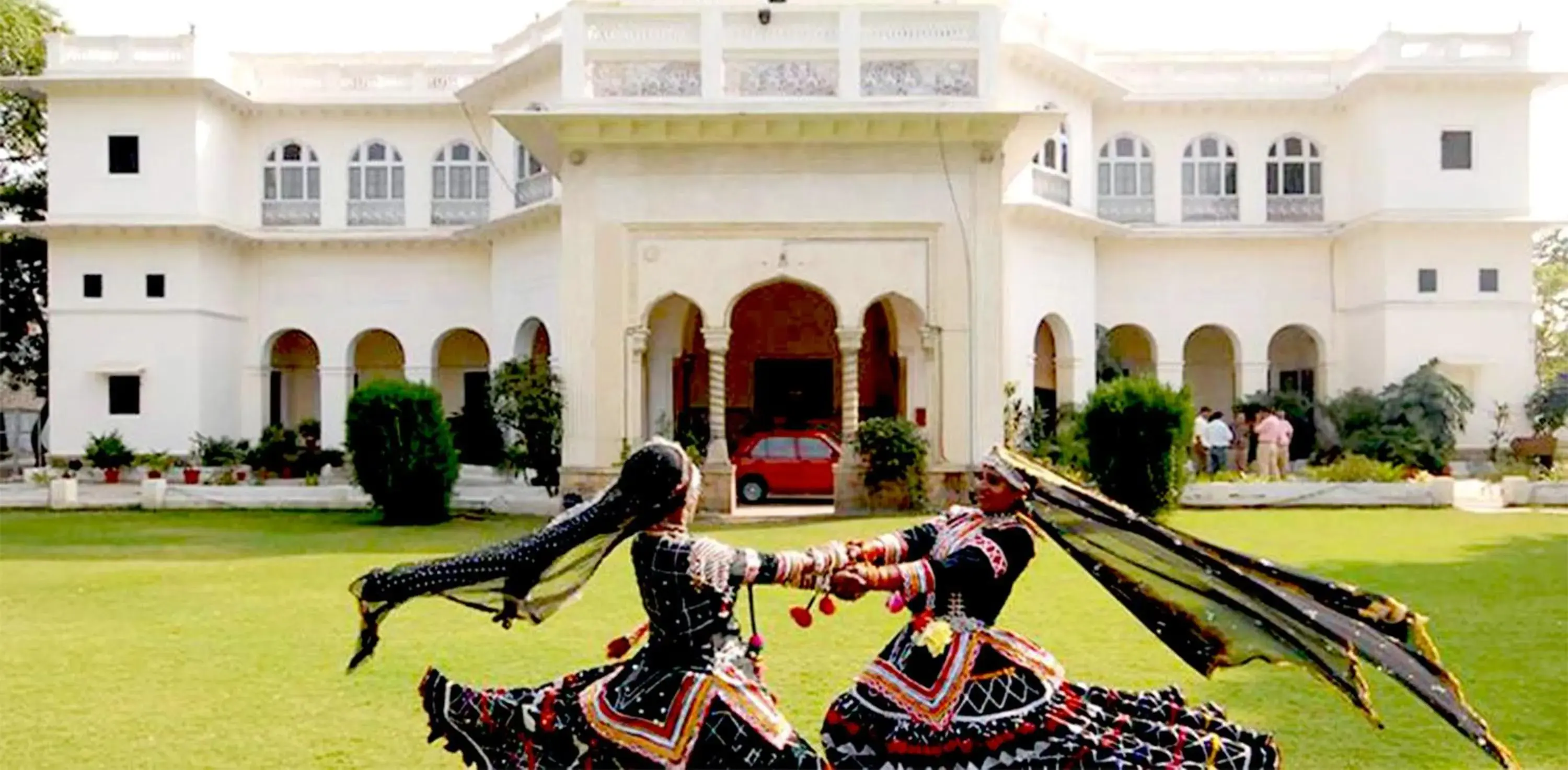 Facade/entrance in Hari Mahal Palace by Pachar Group Facade/entrance in Hari Mahal Palace by Pachar Group