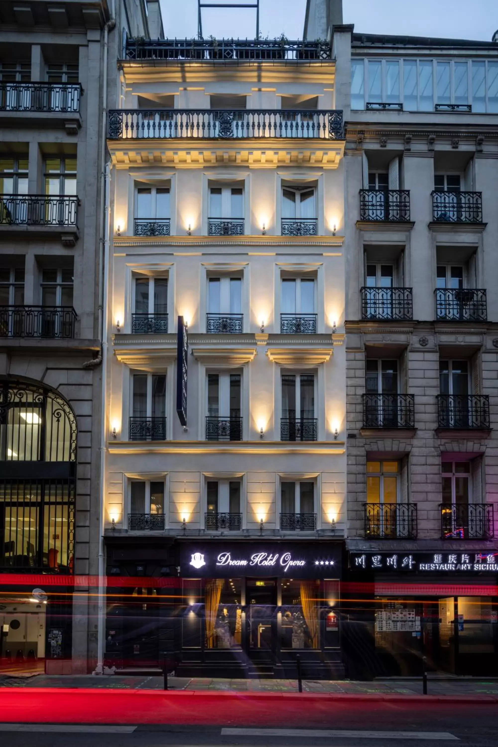 Facade/entrance, Property Building in Dream Hôtel Opéra & Spa