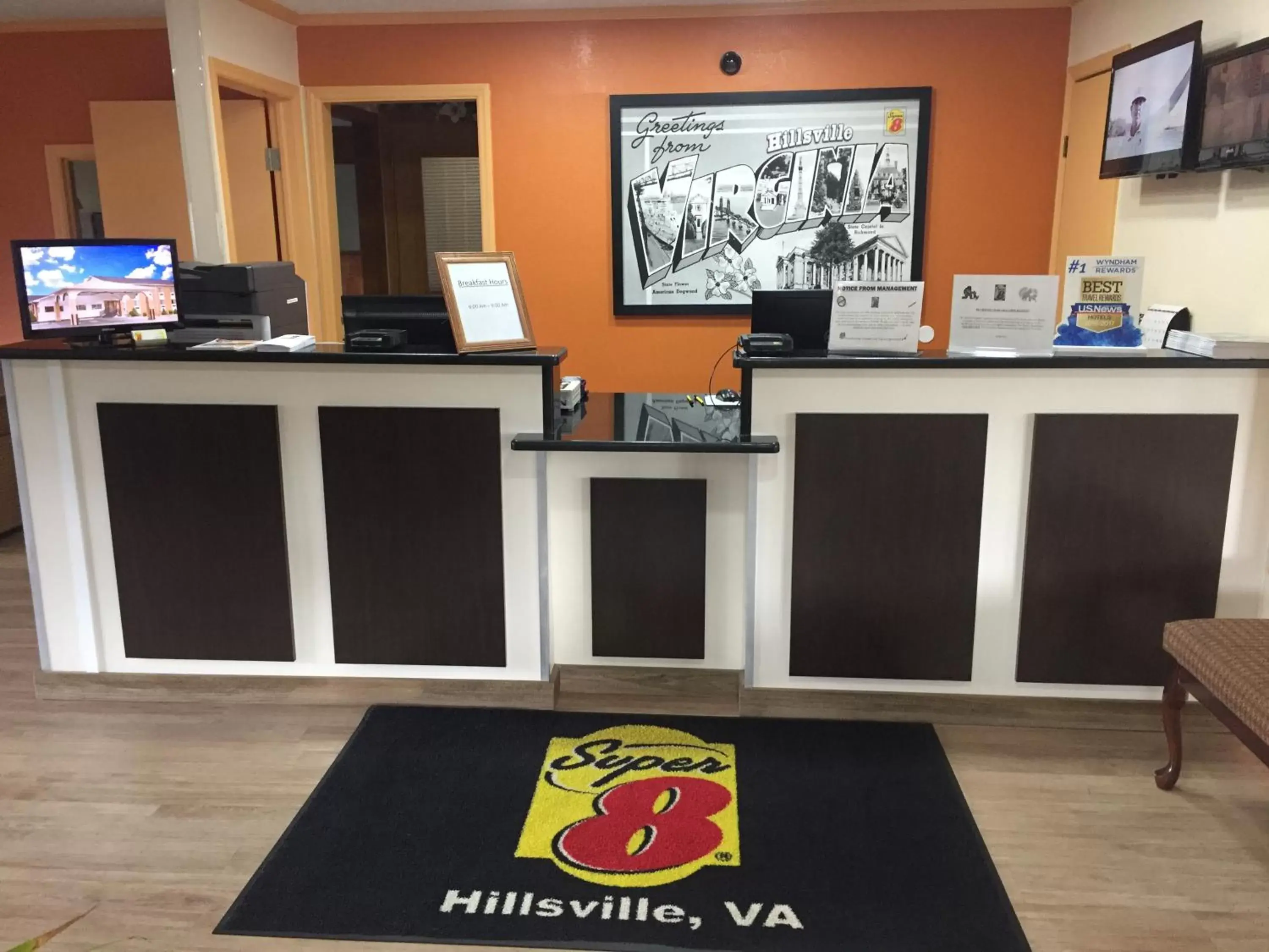 Lobby or reception in Super 8 by Wyndham Hillsville Lobby or reception in Super 8 by Wyndham Hillsville