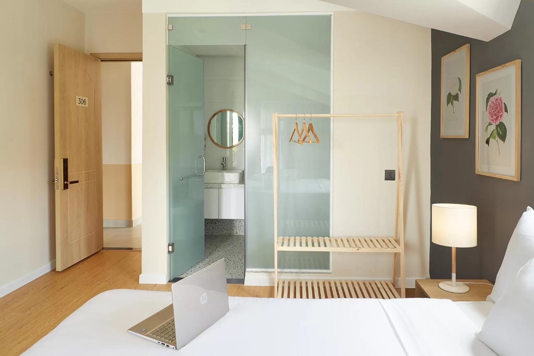 Bathroom, Bed in Larimar Villas Cô Giang