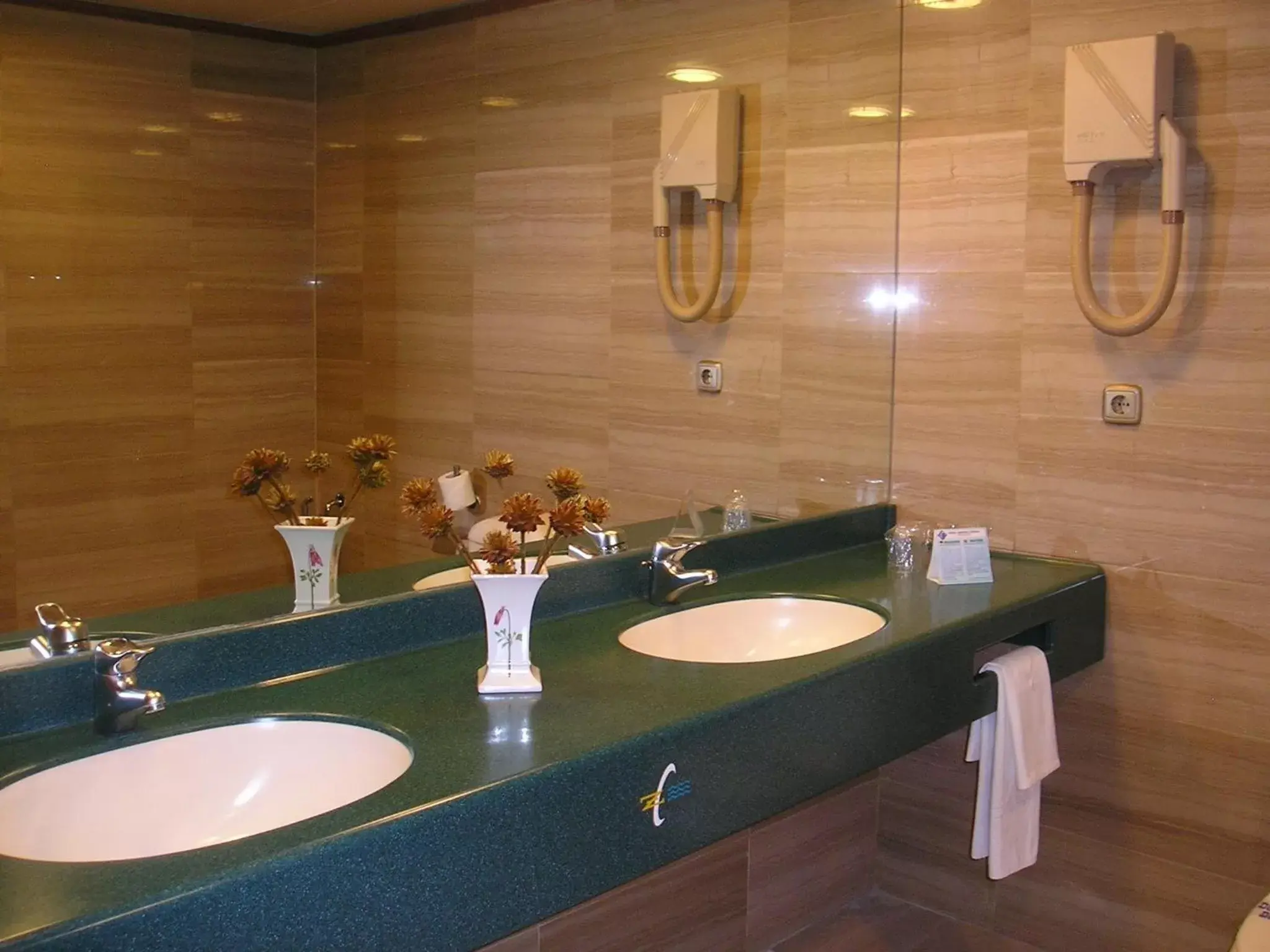 Bathroom in Hotel Zentral Center - Adults only