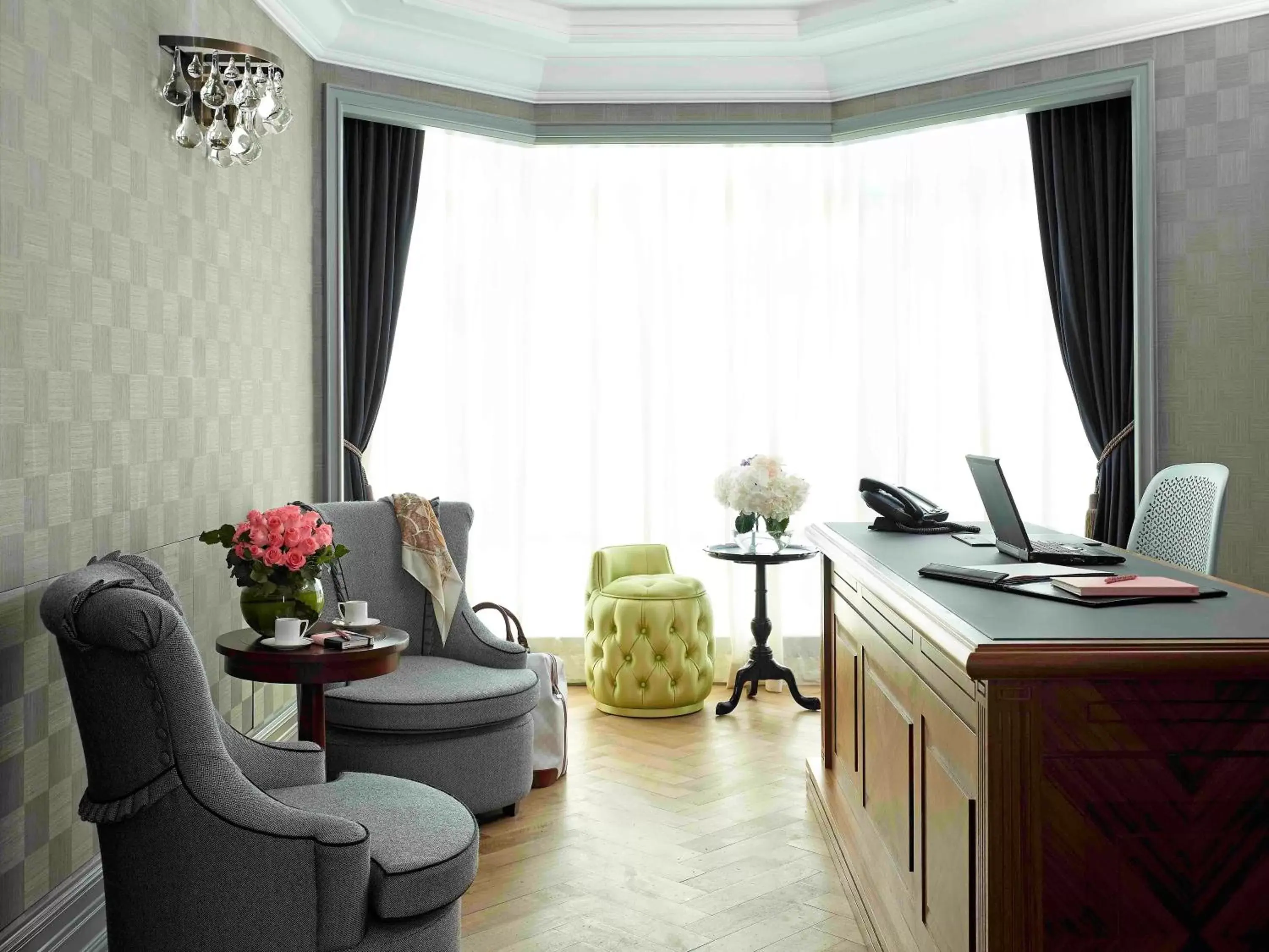 Lounge or bar in The Langham Hong Kong Lounge or bar in The Langham Hong Kong