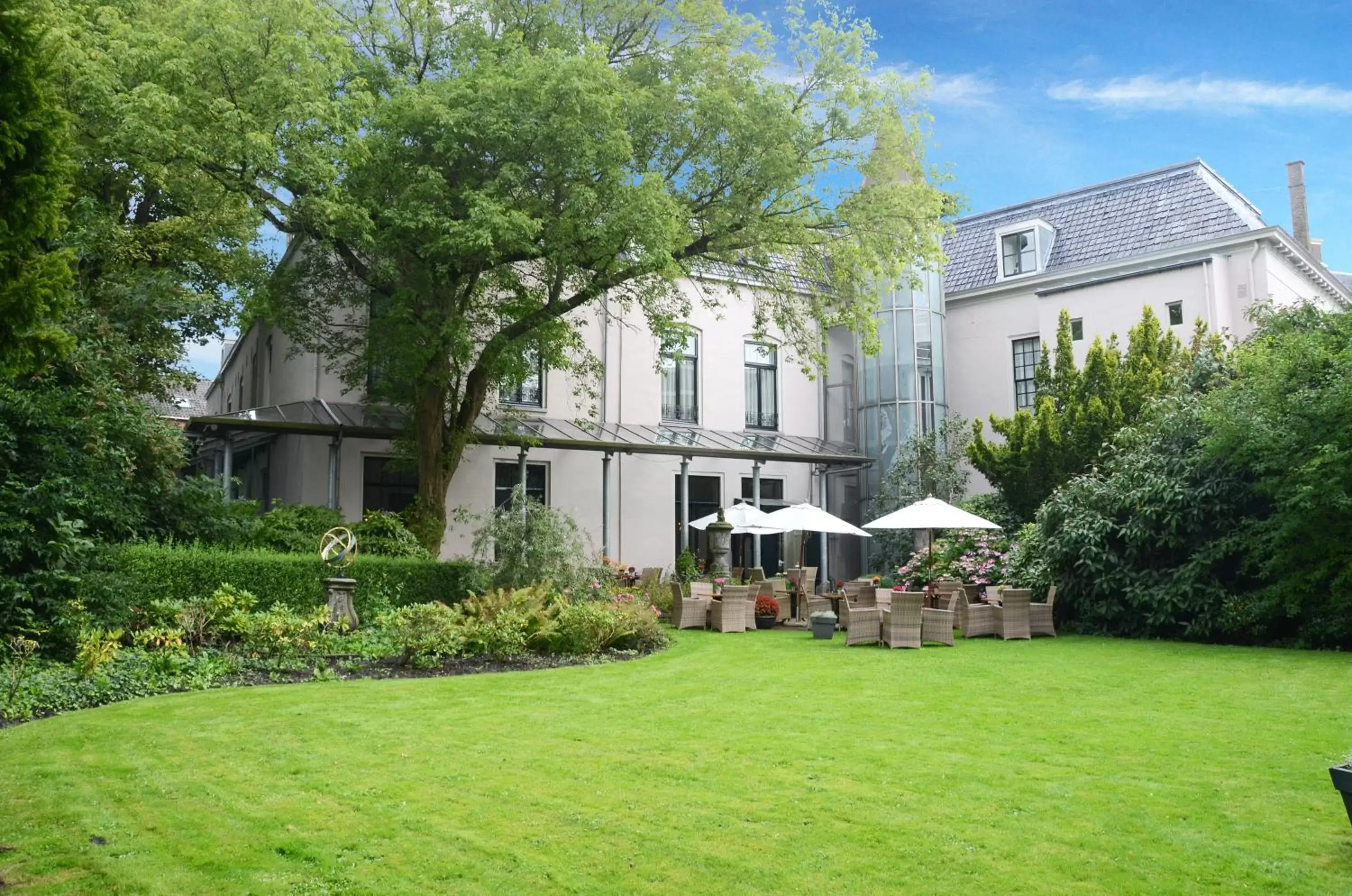 Facade/entrance, Property Building in Fletcher Hotel Paleis Stadhouderlijk Hof