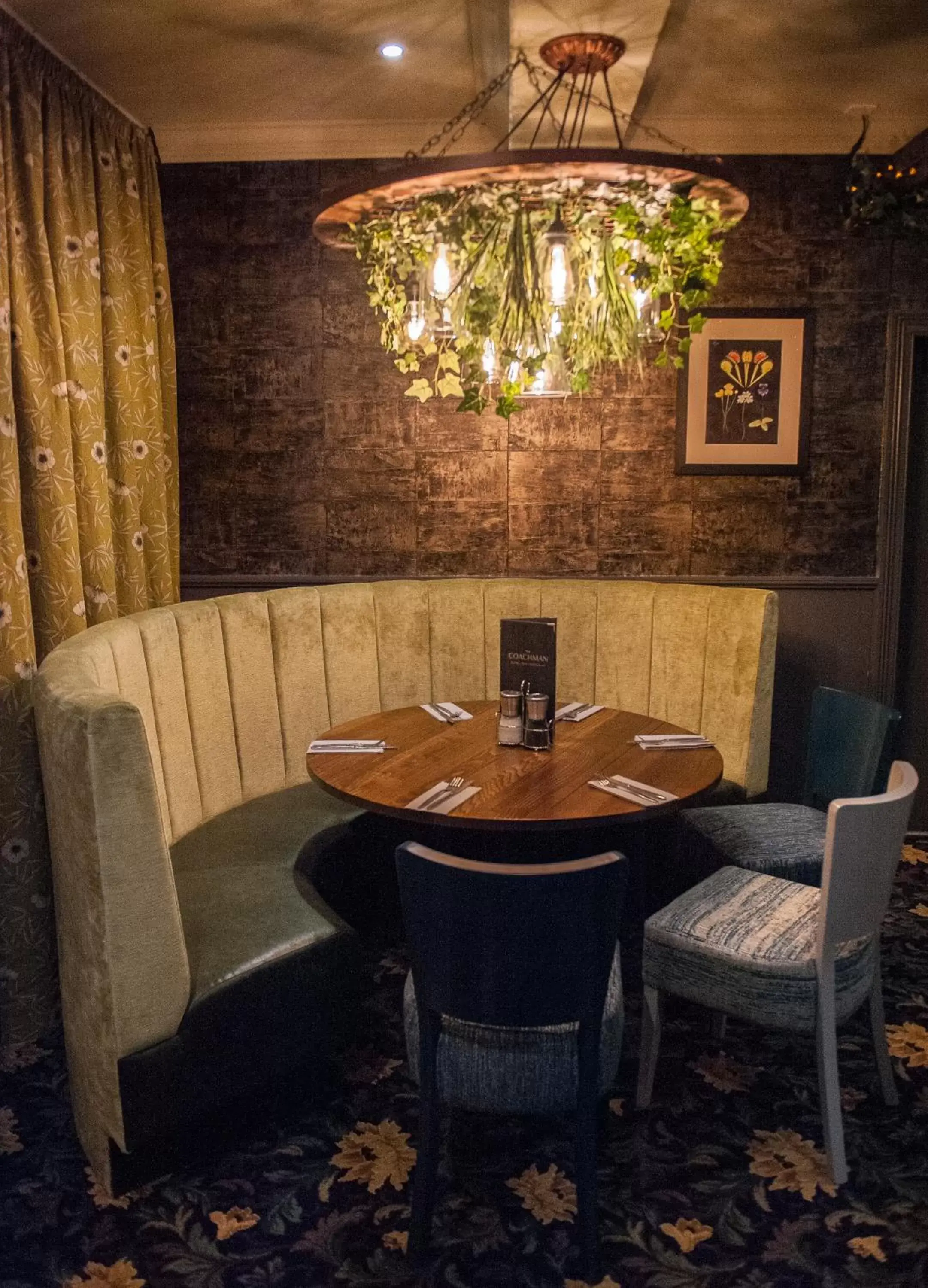 Restaurant/places to eat in The Coachman Hotel Restaurant/places to eat in The Coachman Hotel