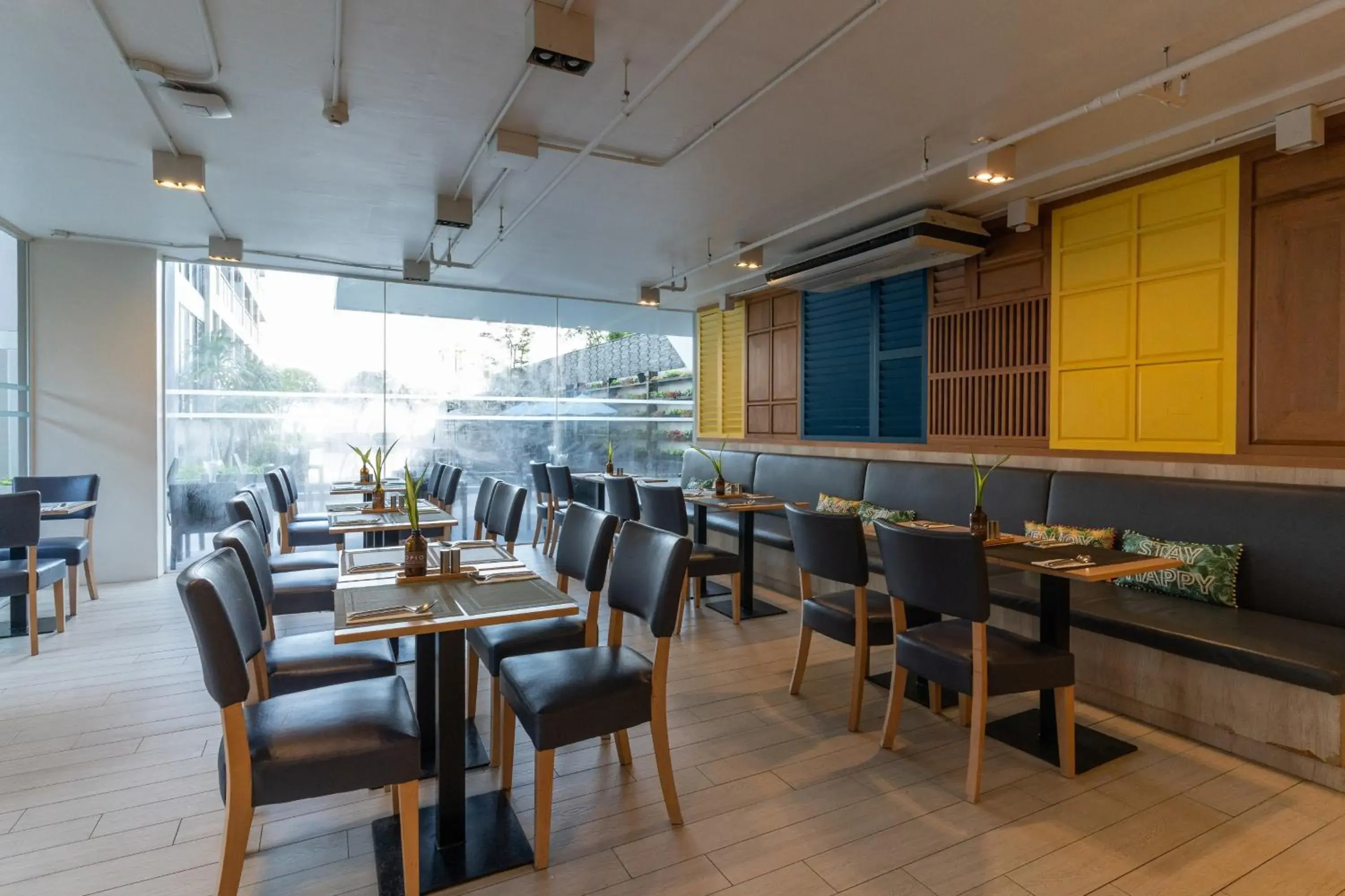 Restaurant/Places to Eat in Golden Tulip Pattaya Beach Resort