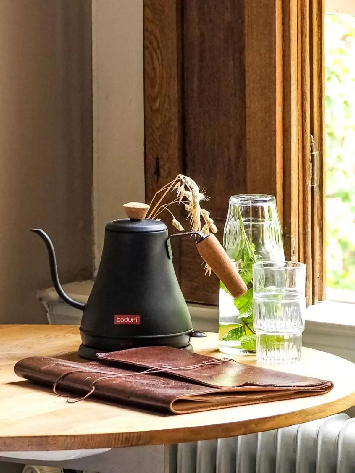 Coffee/tea facilities in Eco Hotel Plantage Rococo