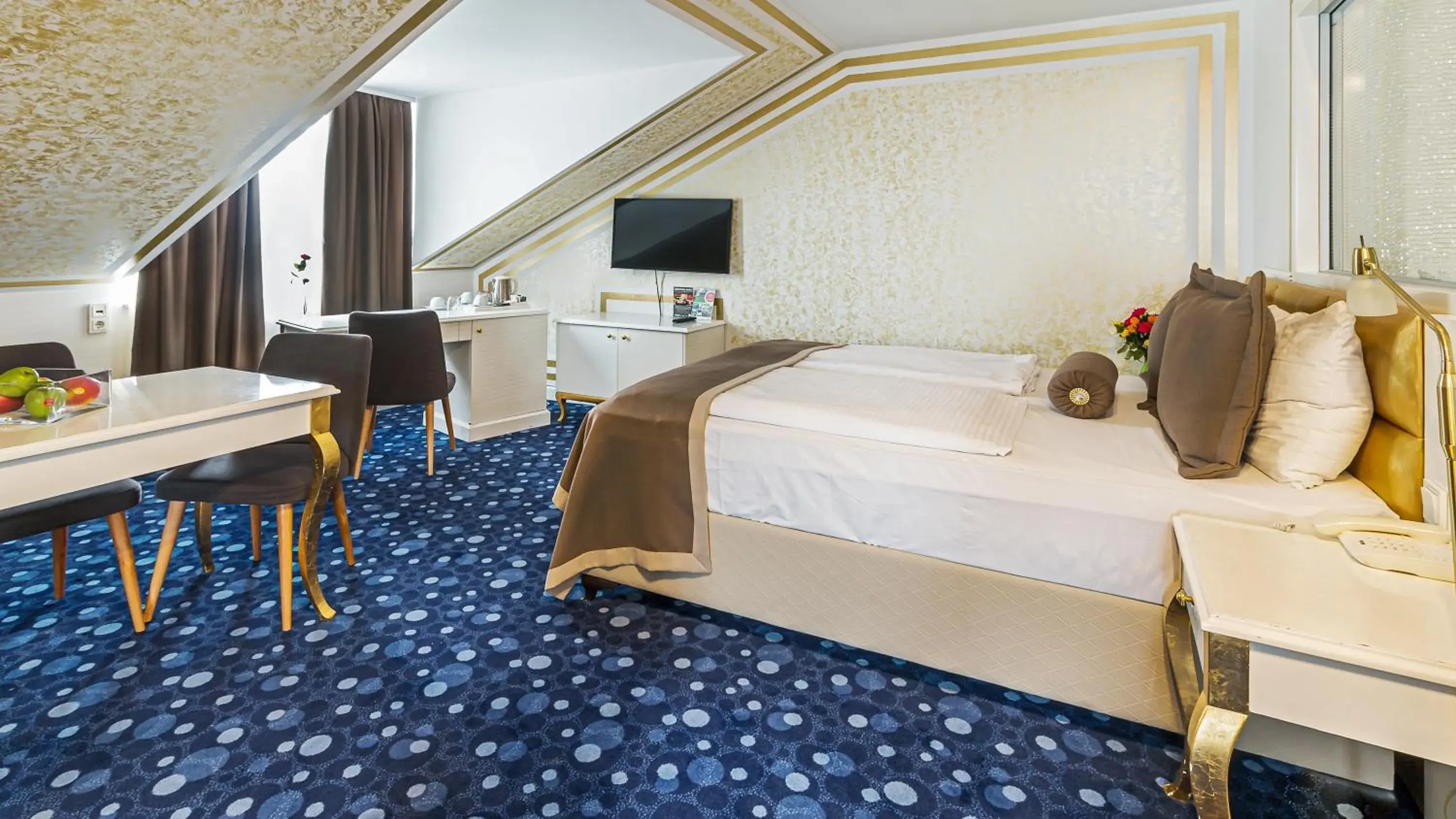 Photo of the whole room, Bed in Hotel Bayer´s