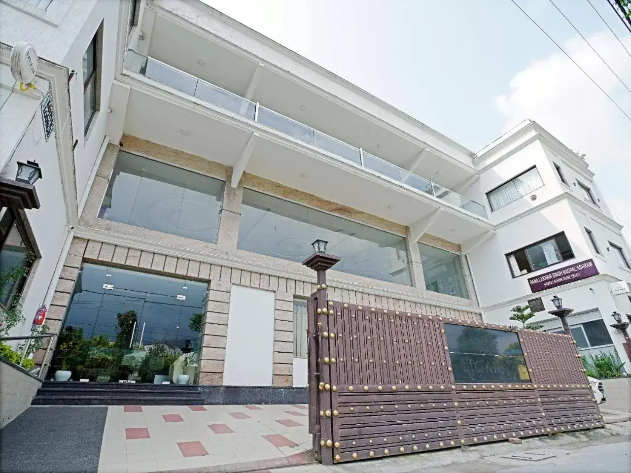 Property building in Indira Nikunj Rubystone Exotic Property building in Indira Nikunj Rubystone Exotic