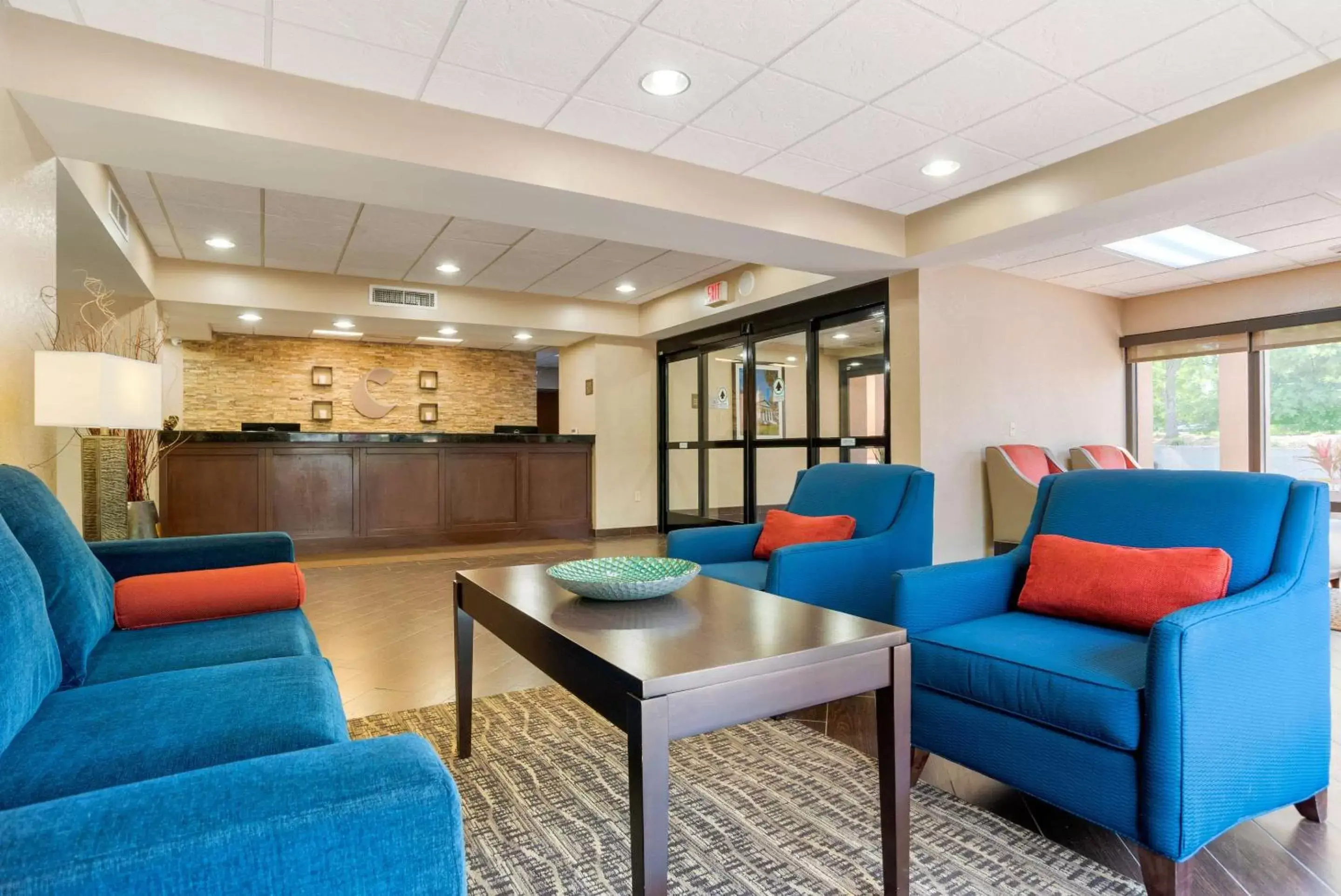 Lobby or reception in Comfort Suites Tallahassee Downtown