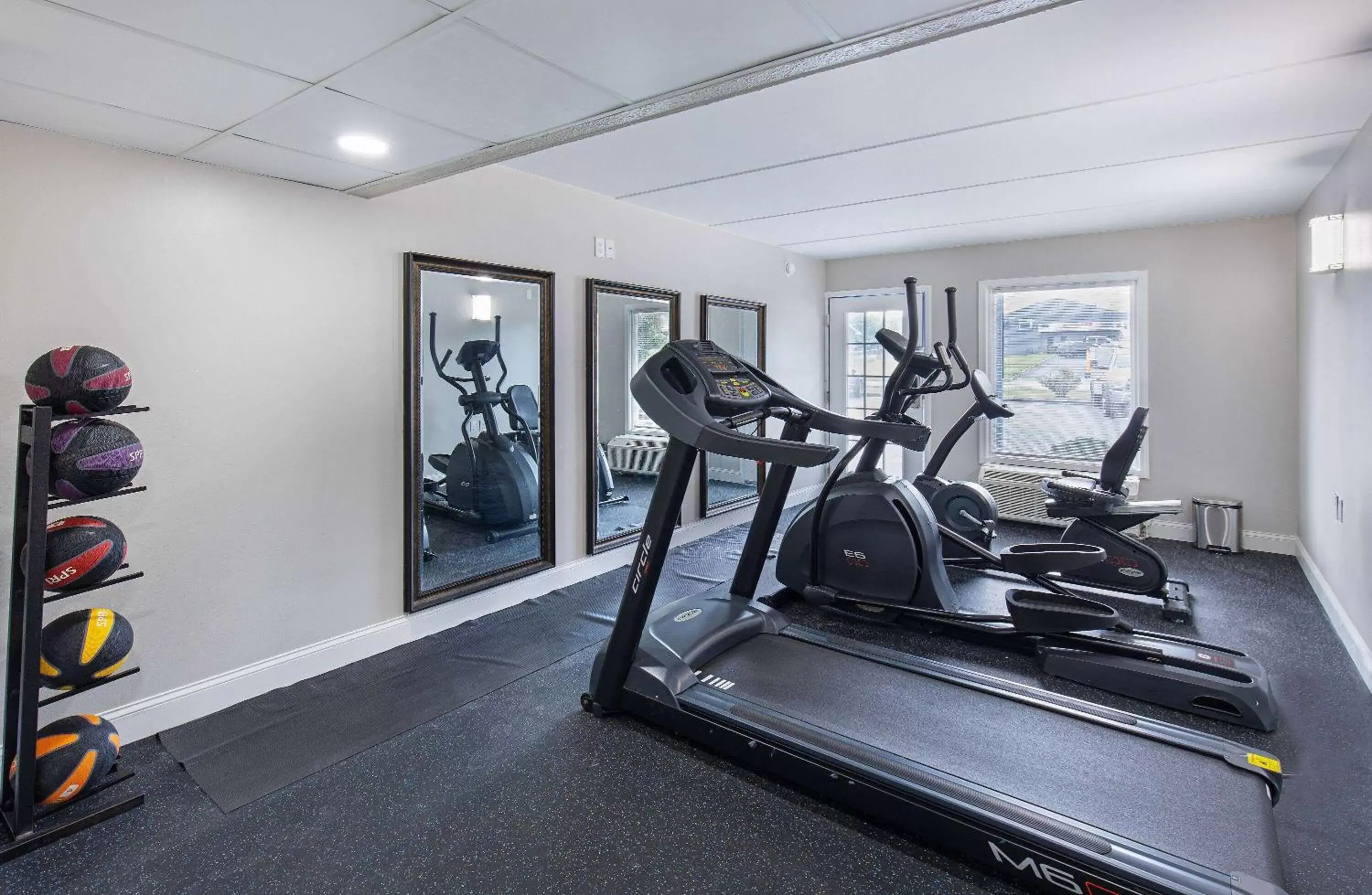Fitness centre/facilities, Fitness Center/Facilities in Days Inn by Wyndham Knoxville North