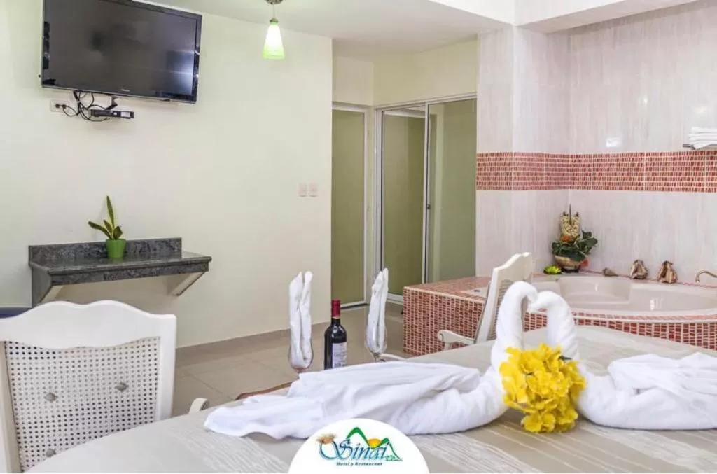 TV and multimedia, Bed in Hotel Sinai