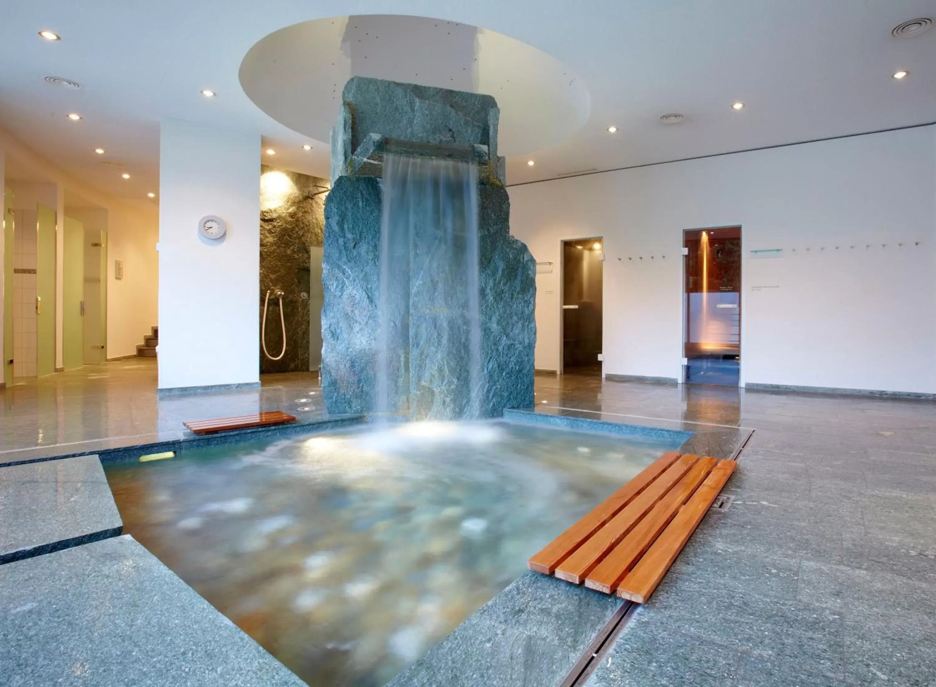 Spa and wellness centre/facilities, Swimming Pool in Hotel Steinbock Pontresina