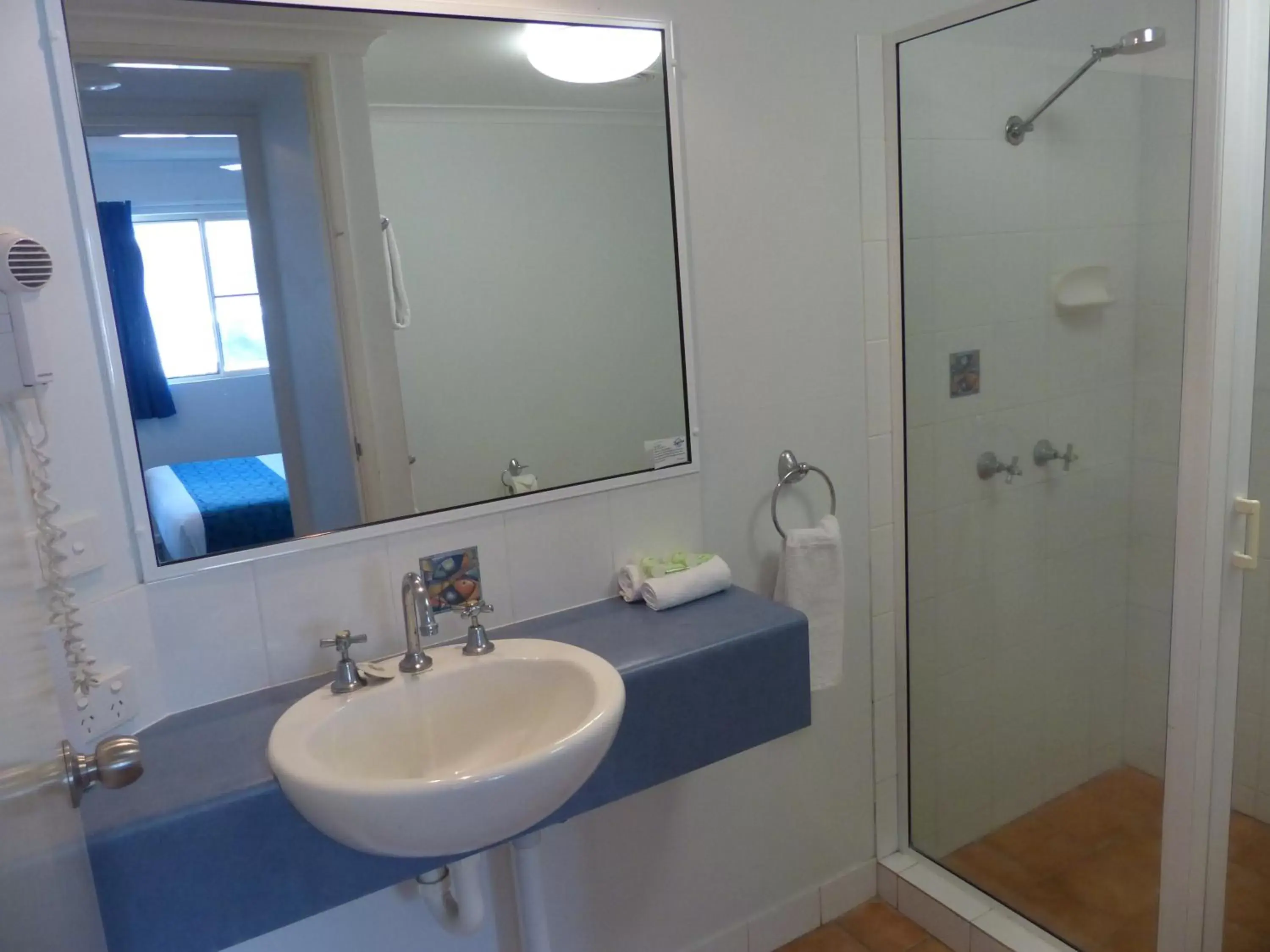 Bathroom in Mackay Seabreeze Apartments