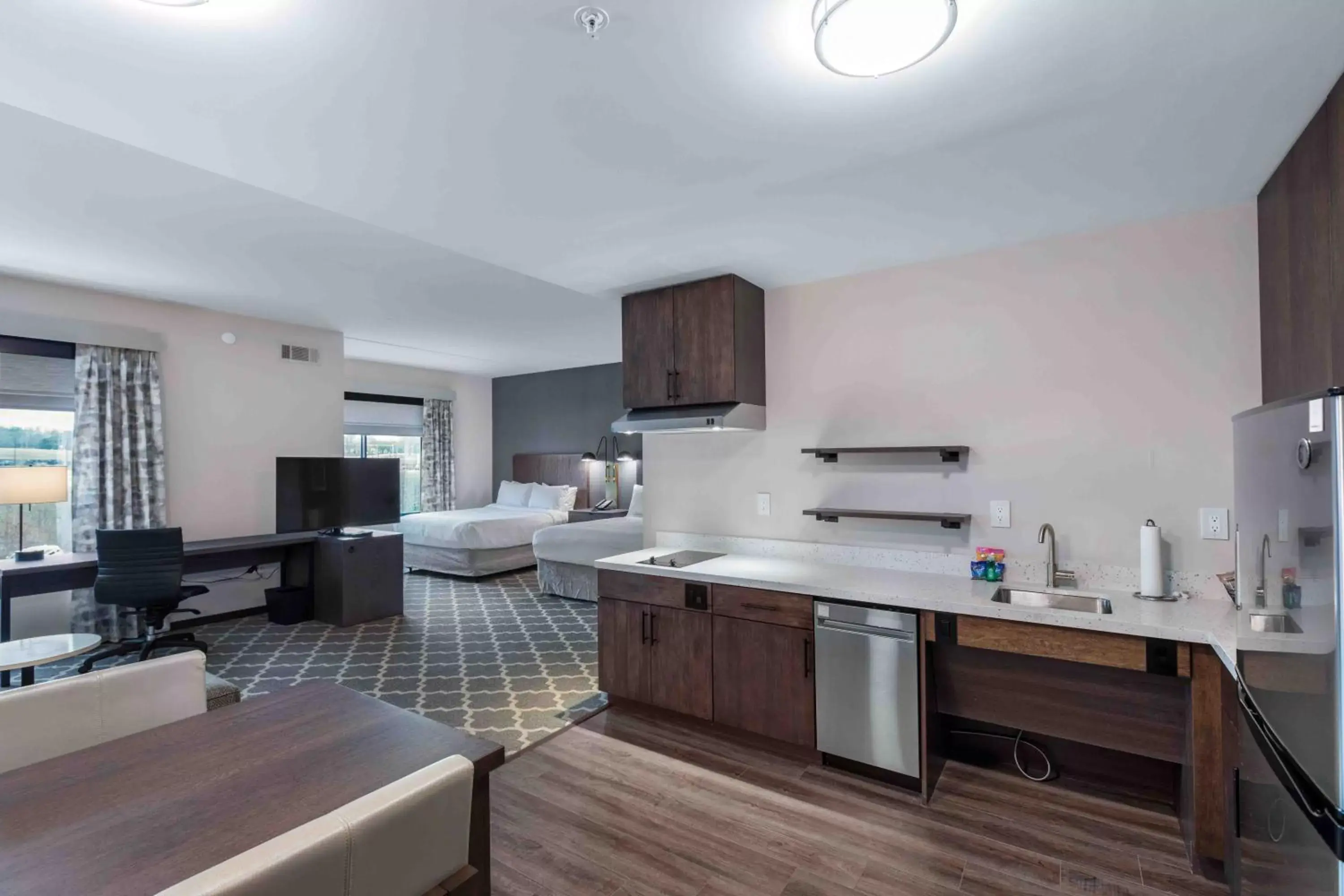 Bedroom, Kitchen/Kitchenette in Residence Inn by Marriott Atlanta Covington