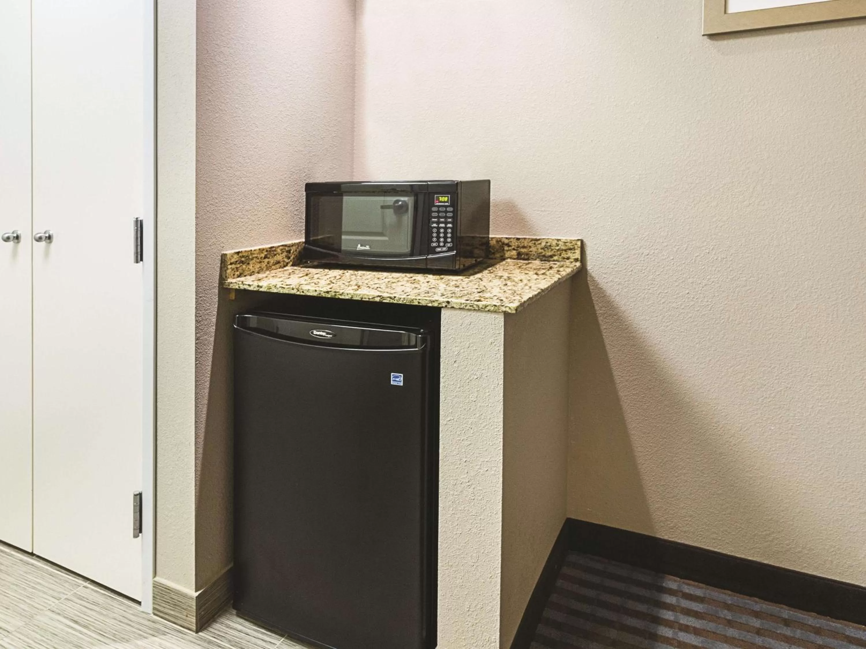 Photo of the whole room in La Quinta Inn & Suites Casino and Bar by Wyndham Glendive