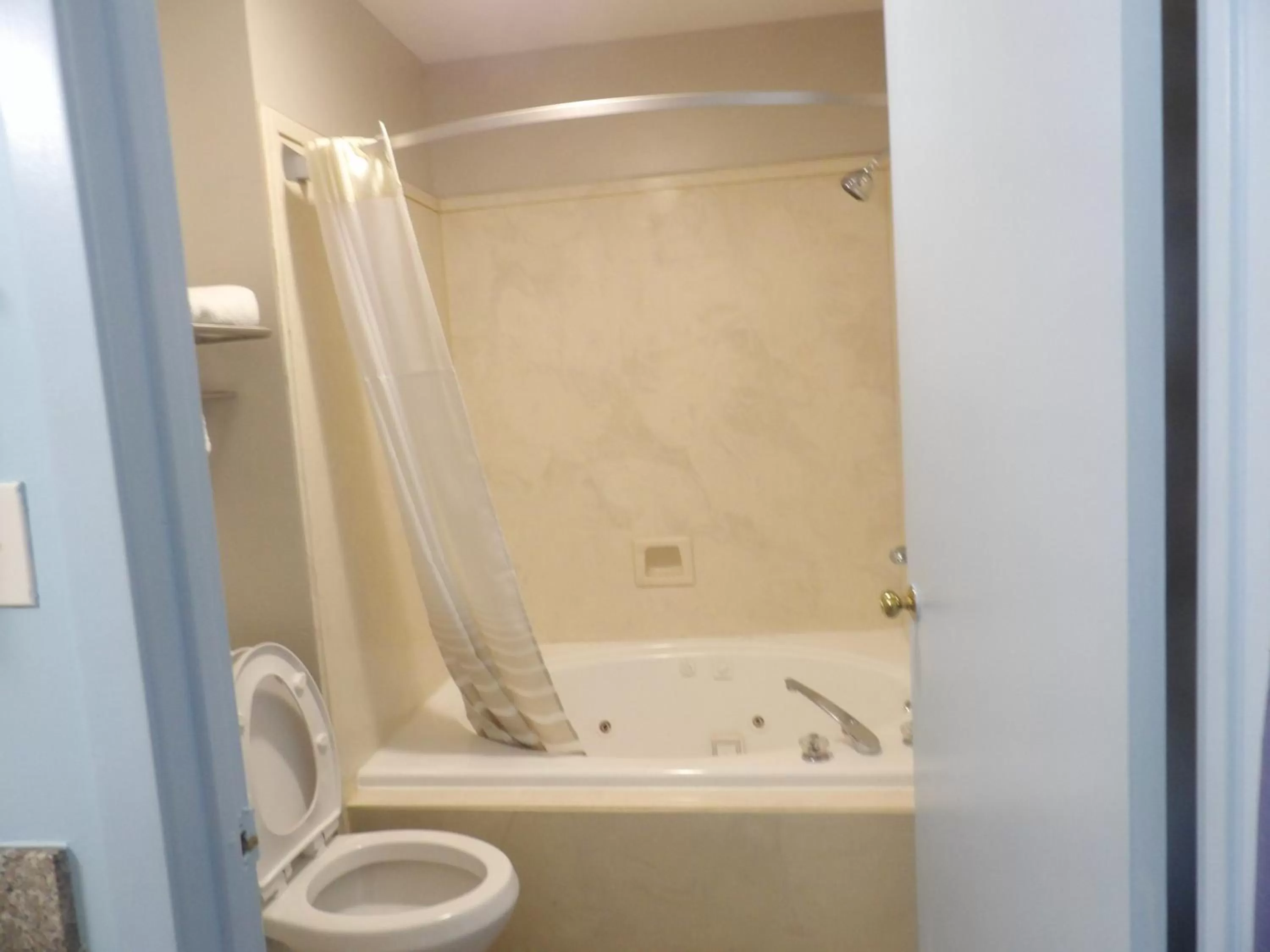 Super 8 by Wyndham Ocean Springs Biloxi