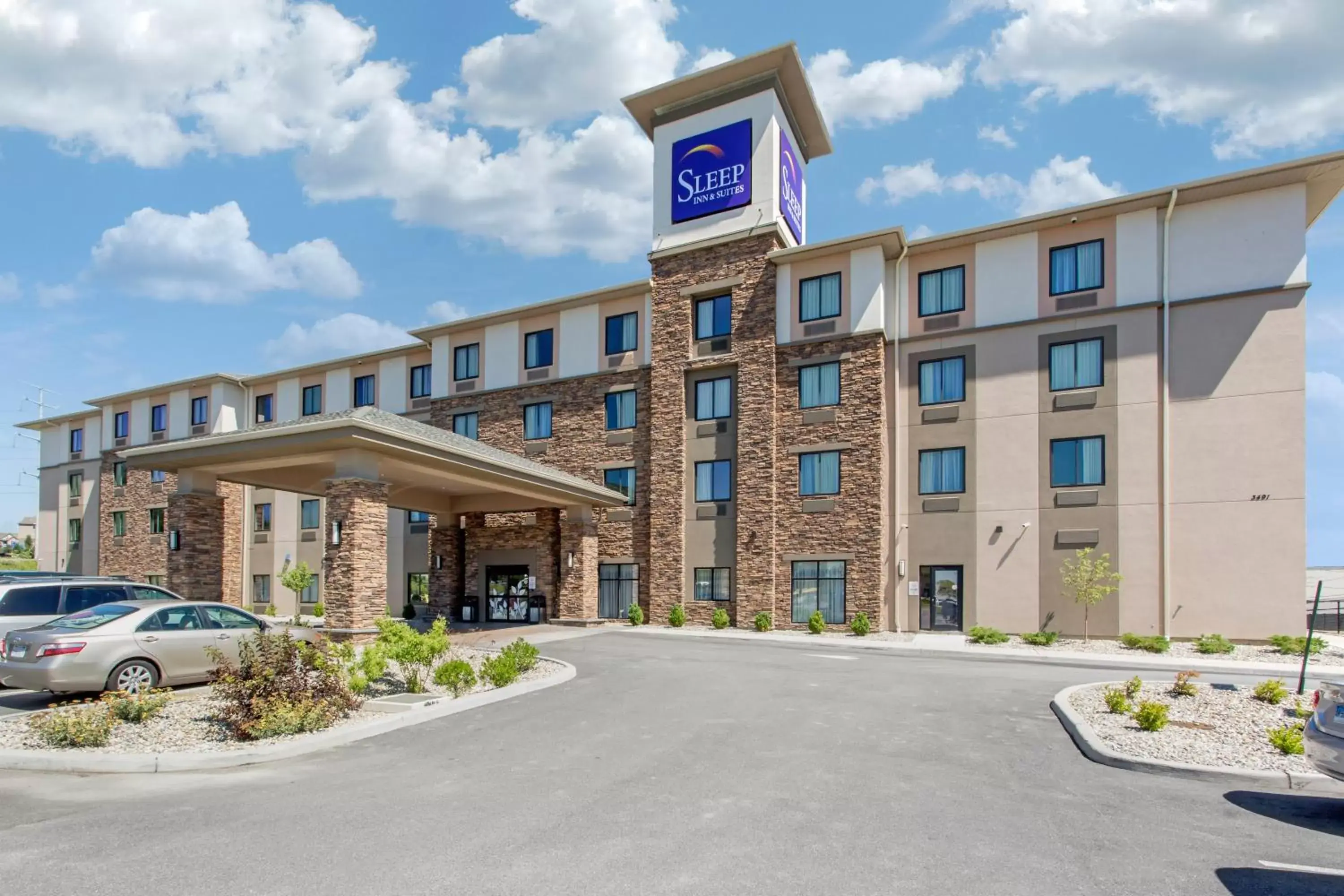 Property Building in Sleep Inn & Suites Middletown - Goshen