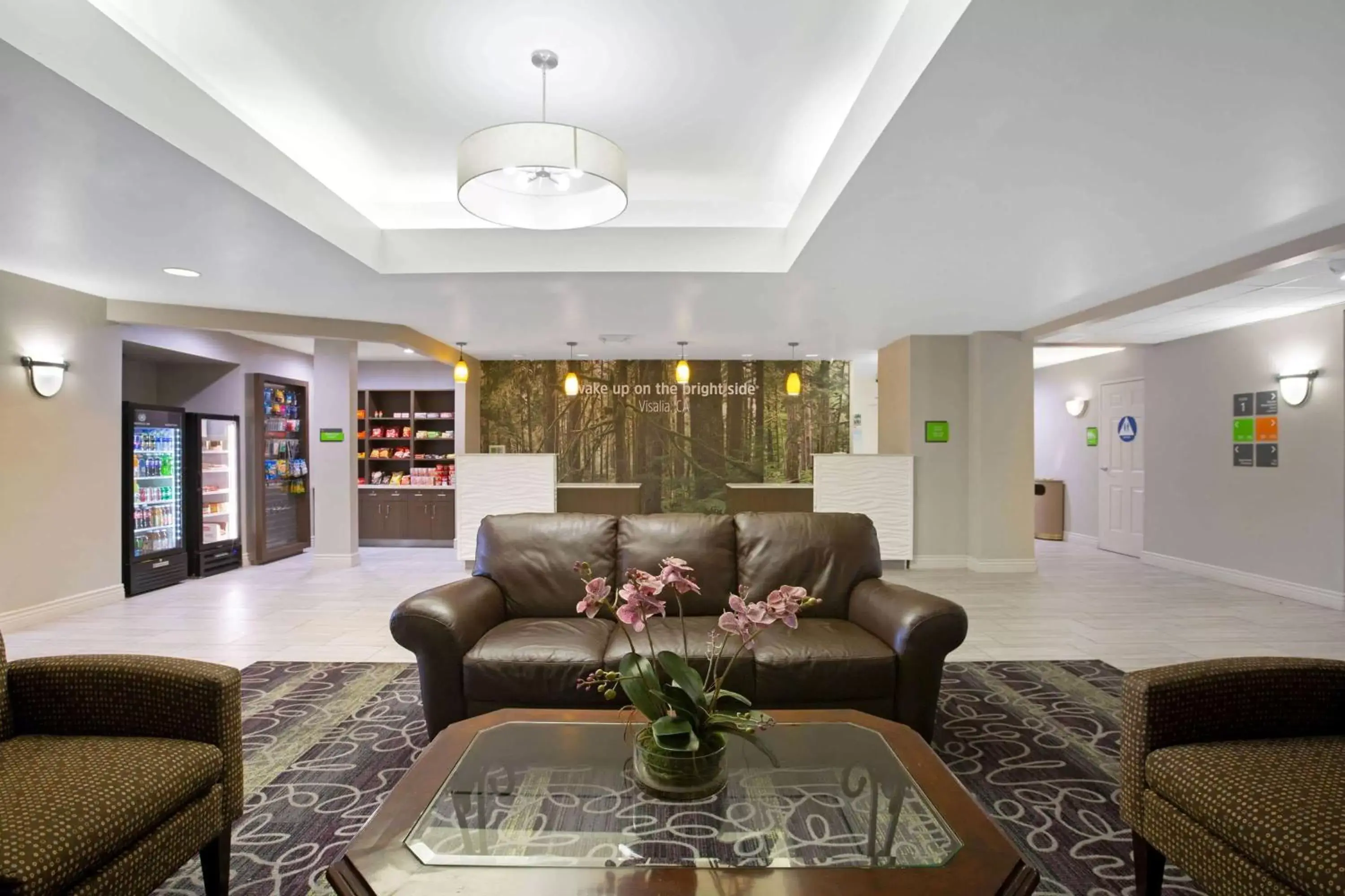 Lobby or reception, Lobby/Reception in La Quinta by Wyndham Visalia/Sequoia Gateway