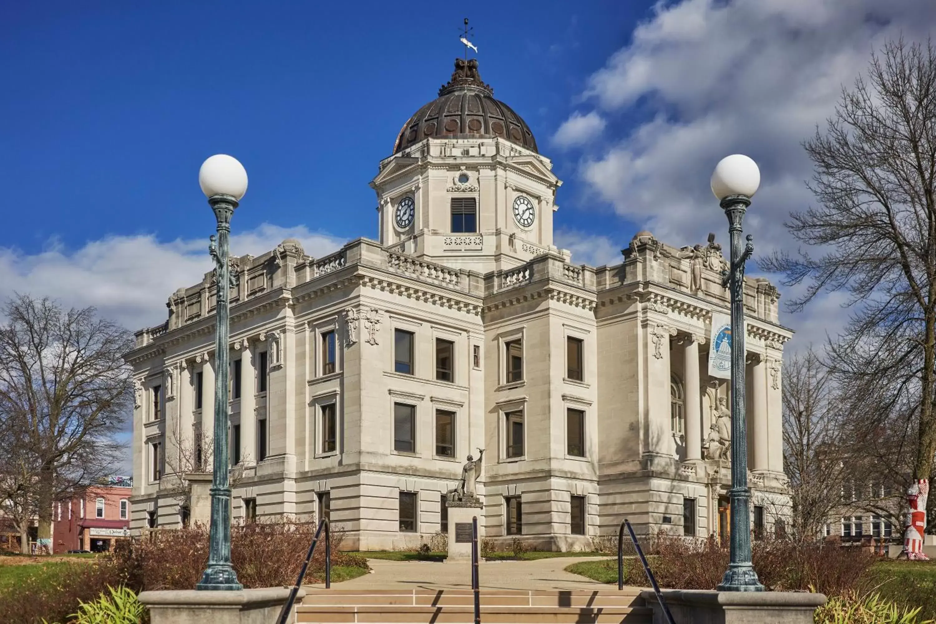 Nearby landmark, Property Building in Graduate Bloomington