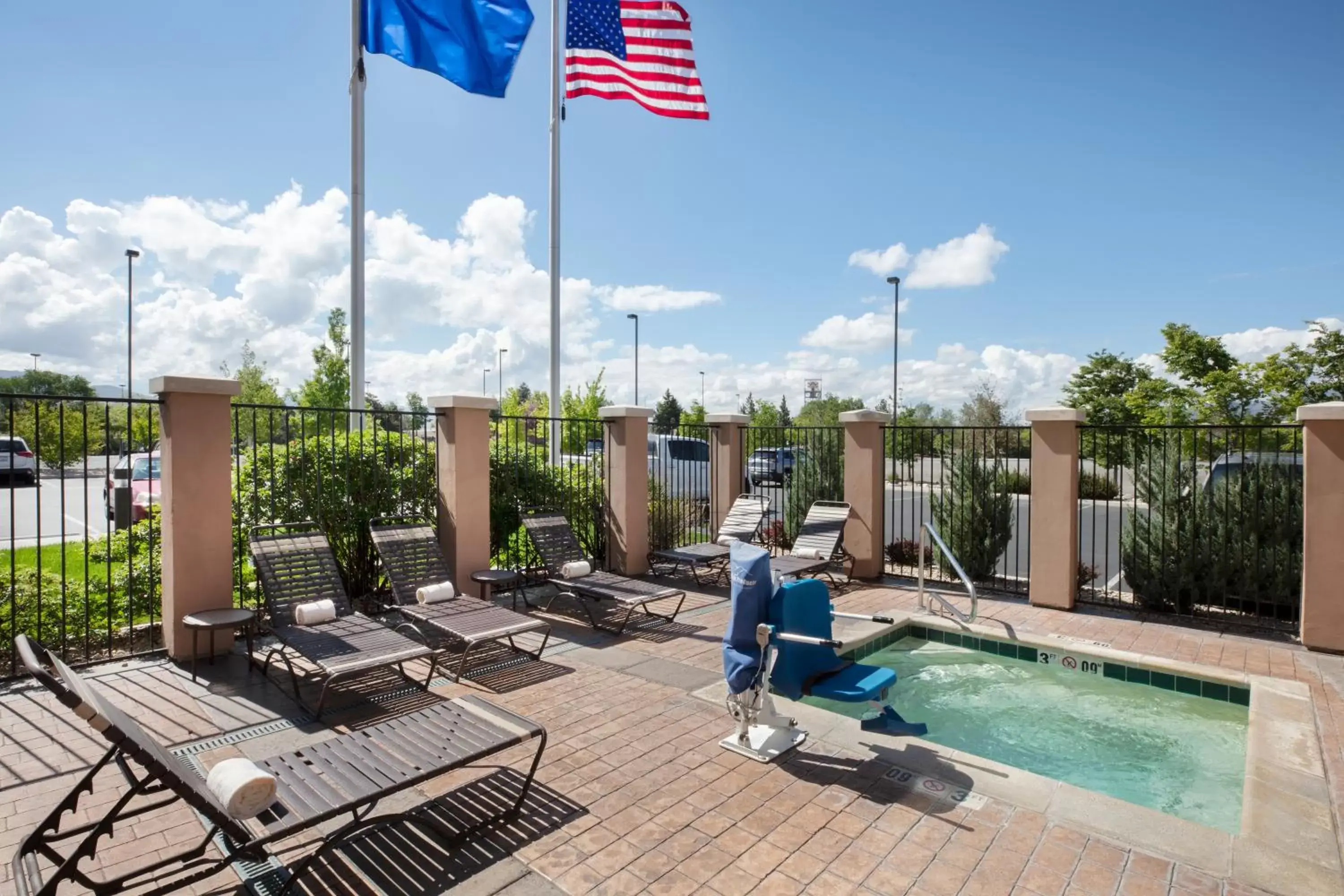 Hot Tub, Swimming Pool in Hyatt Place Reno-Tahoe Airport