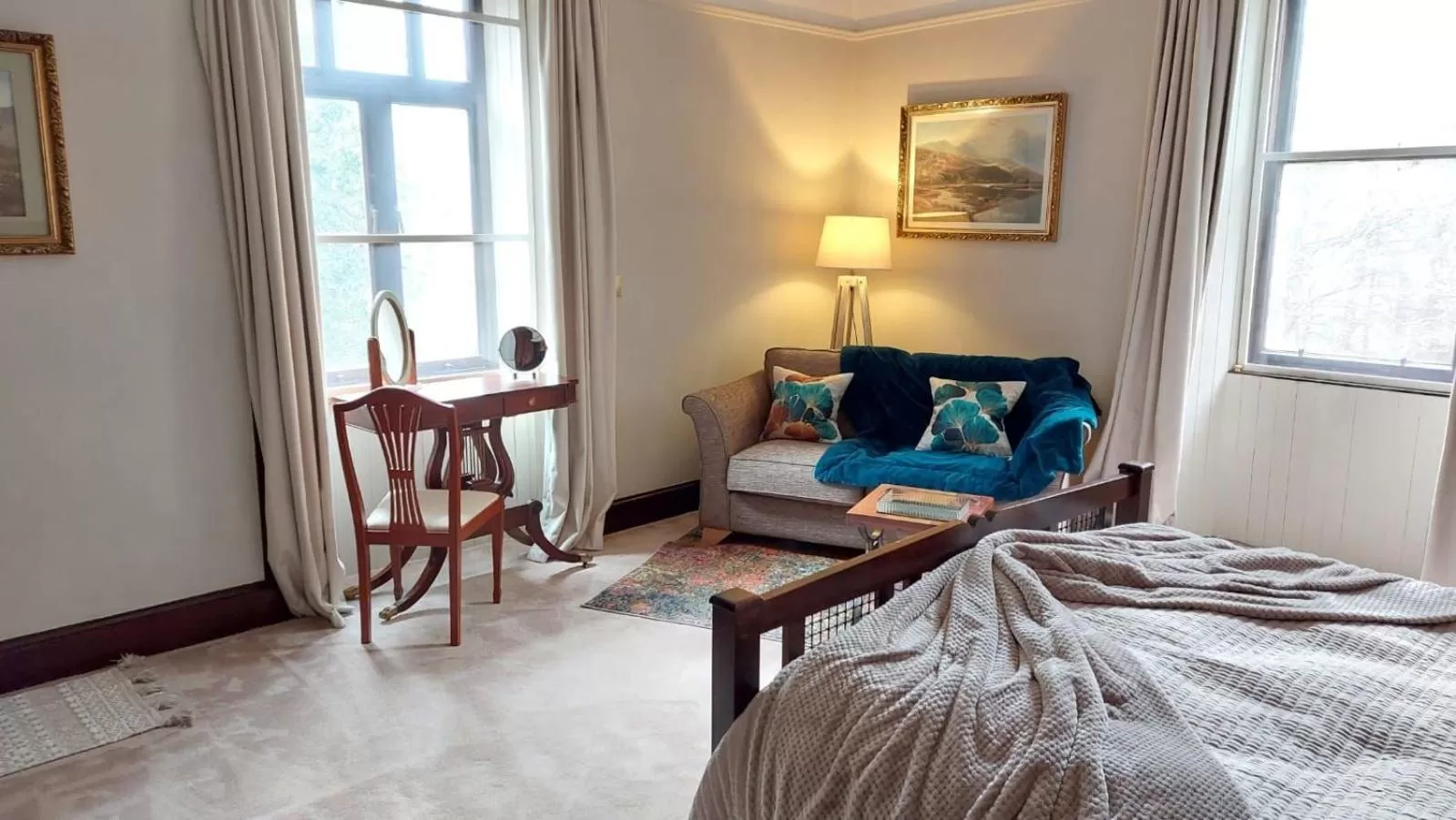 Bedroom, Seating Area in Isla Bank House