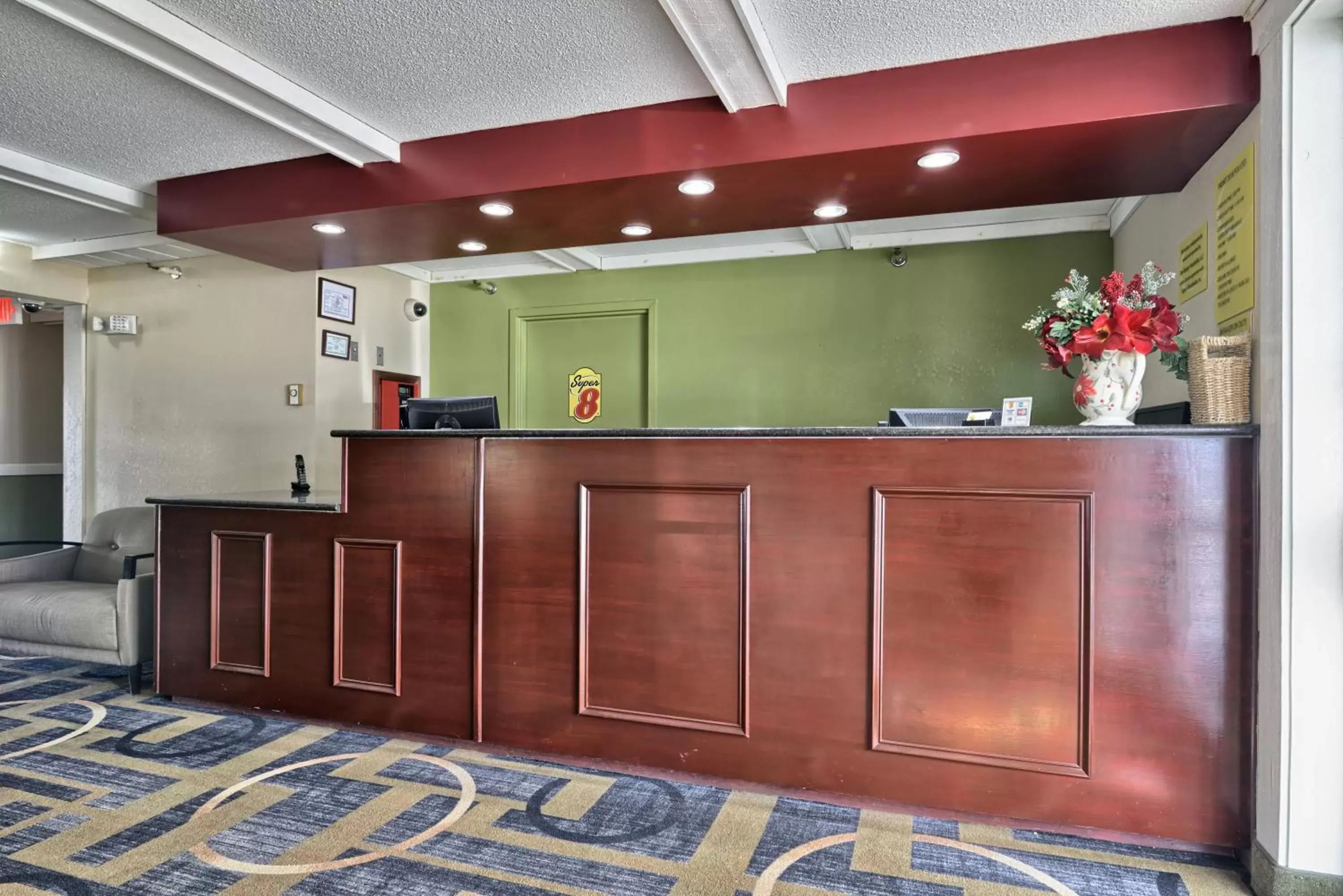 Lobby or reception, Lobby/Reception in Super 8 by Wyndham Bangor