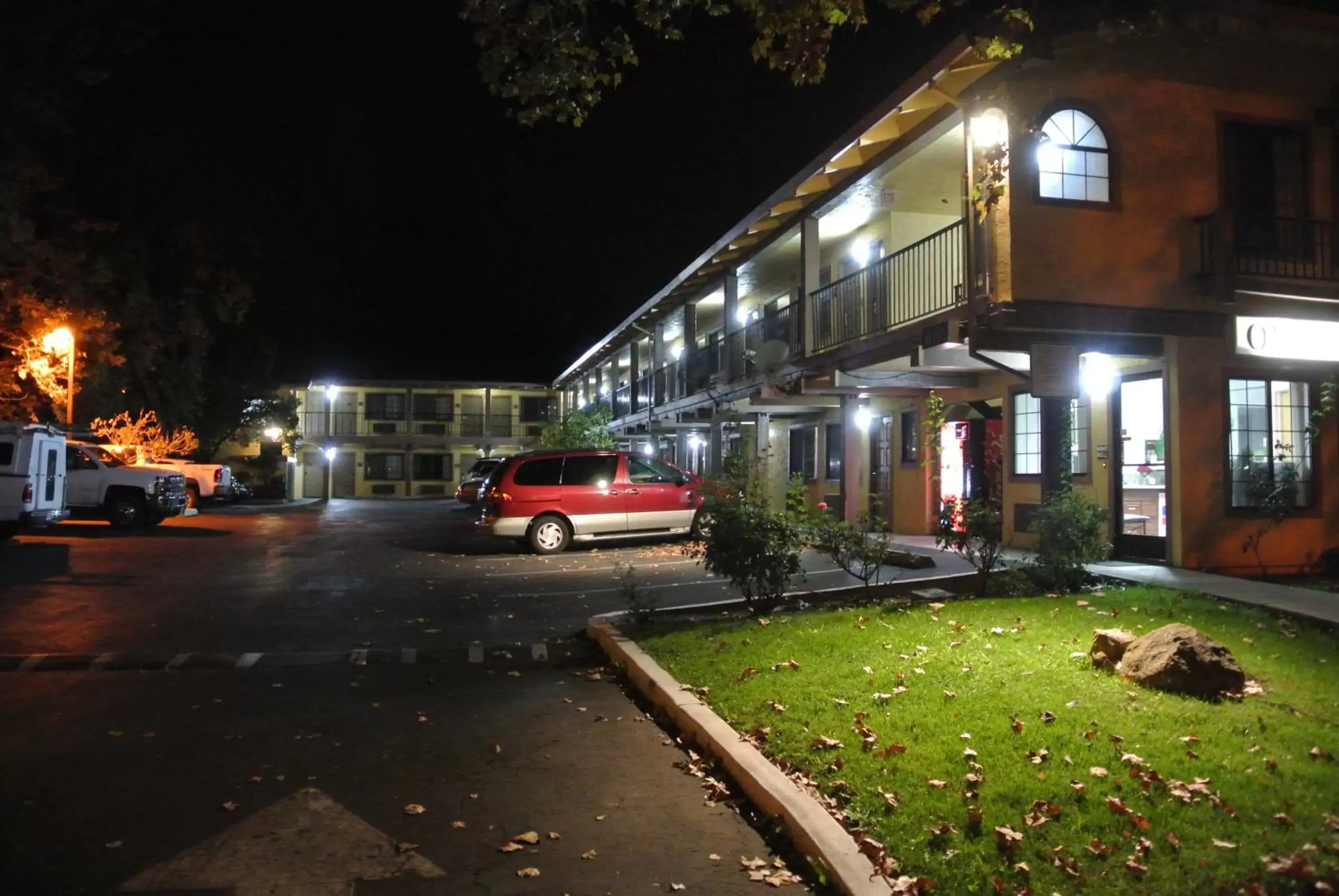 Facade/entrance in Valley Inn San Jose Facade/entrance in Valley Inn San Jose