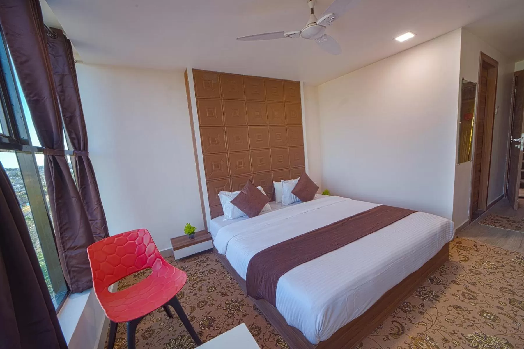 Bedroom, Bed in Hotel Jurkis, Kolhapur