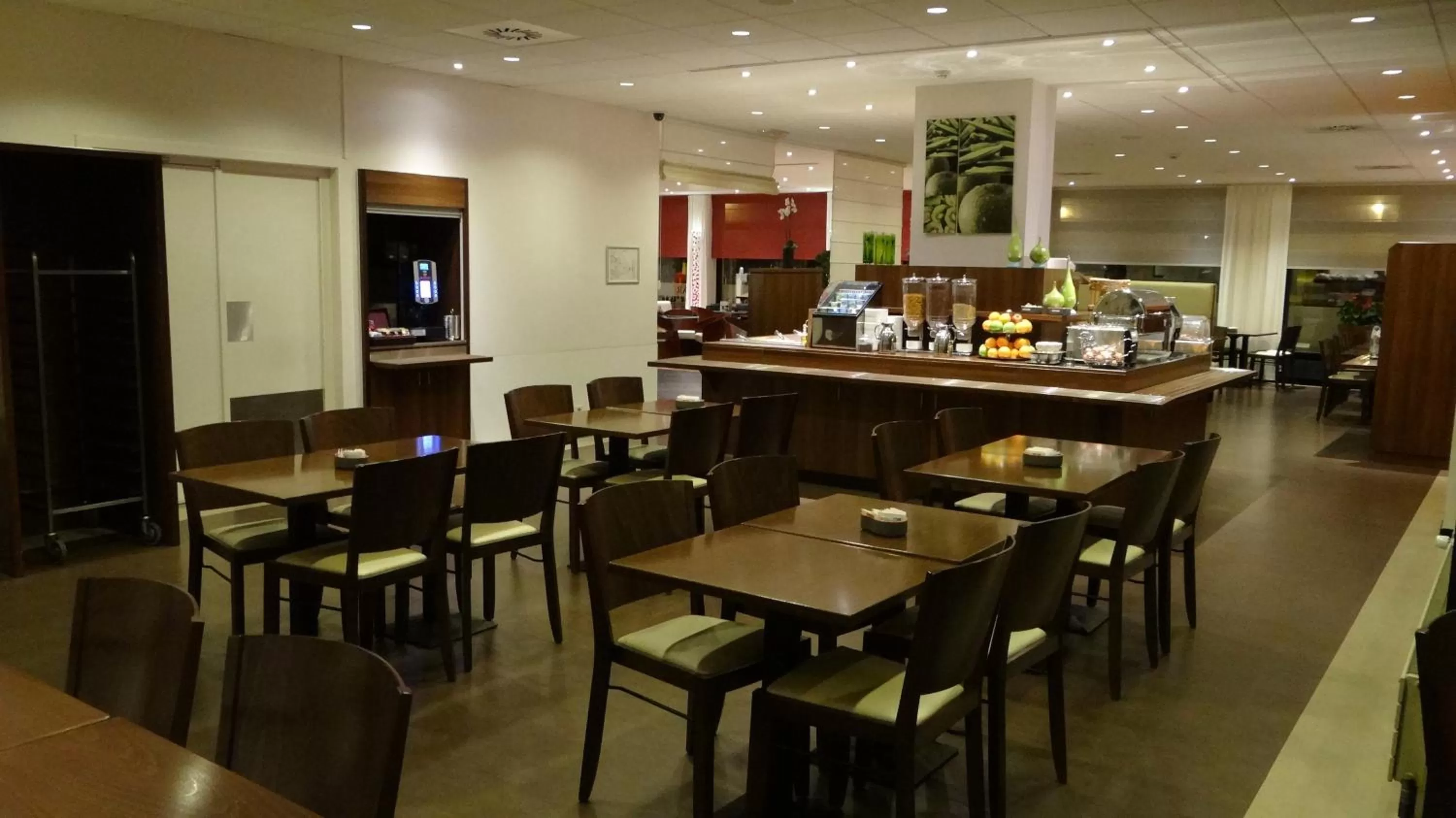 Restaurant/places to eat in ibis Antwerpen Centrum