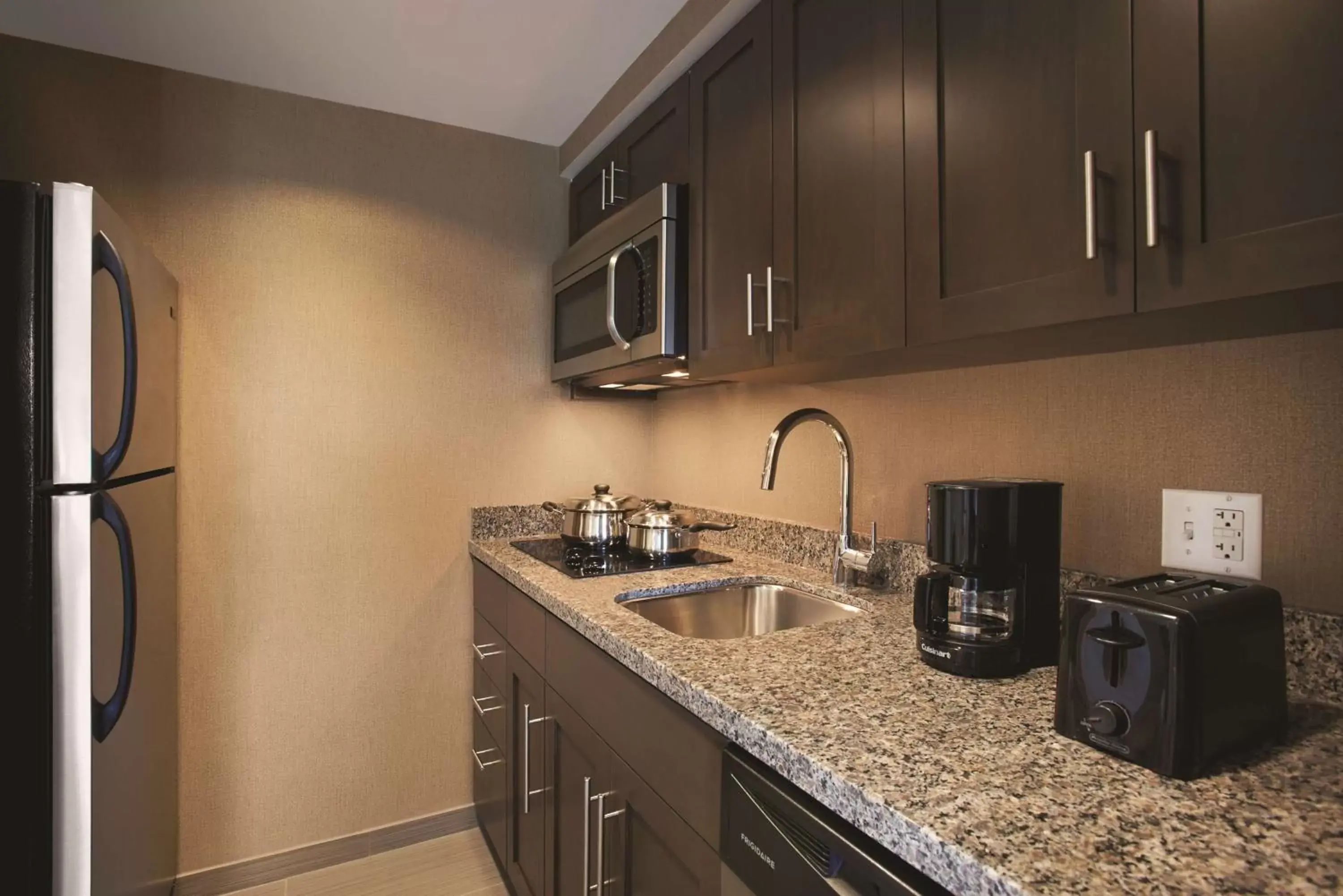 Kitchen or kitchenette, Kitchen/Kitchenette in Homewood Suites by Hilton - Charlottesville