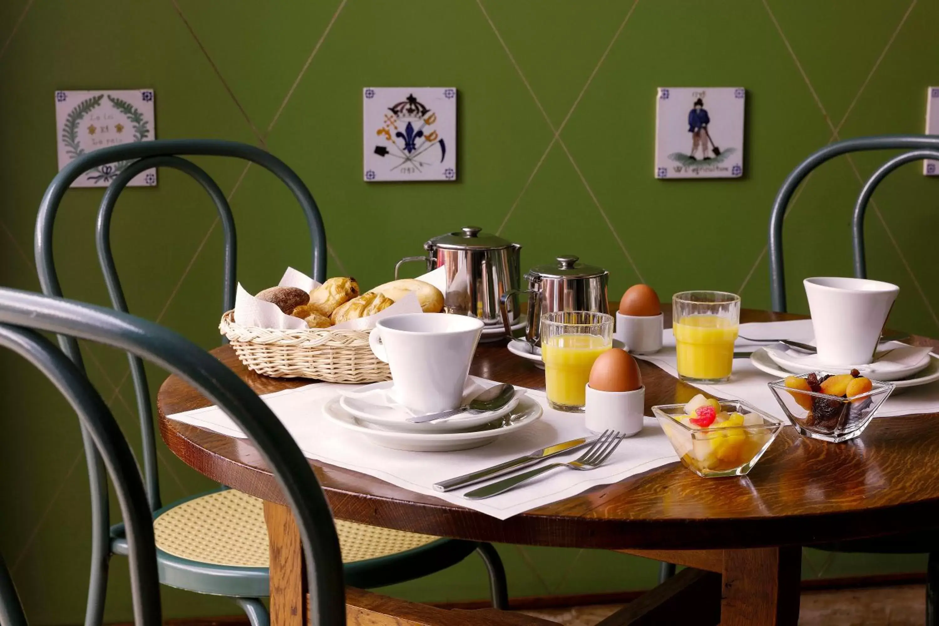 Lounge or bar, Breakfast in Grand Hotel de L'Univers