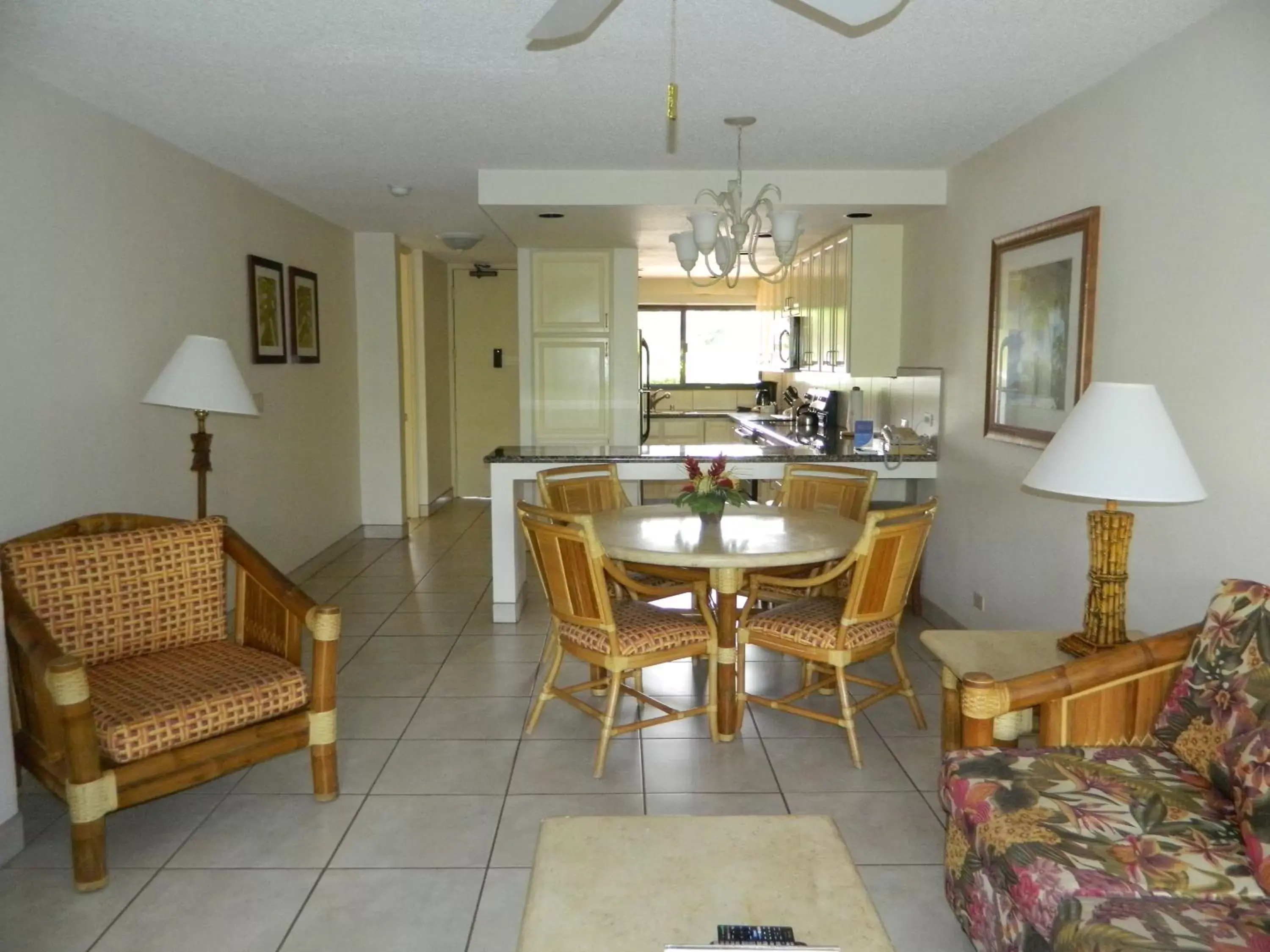 Day, Dining Area in Hono Koa Vacation Club