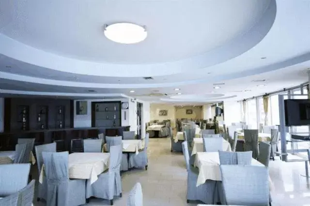 Lounge or bar, Banquet Facilities in Orpheus Hotel