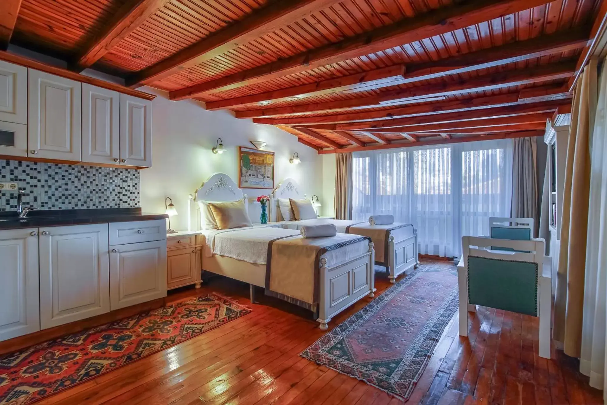 Executive Suite (Jacuzzi) With Balcony in La Paloma Hotel Executive Suite (Jacuzzi) With Balcony in La Paloma Hotel